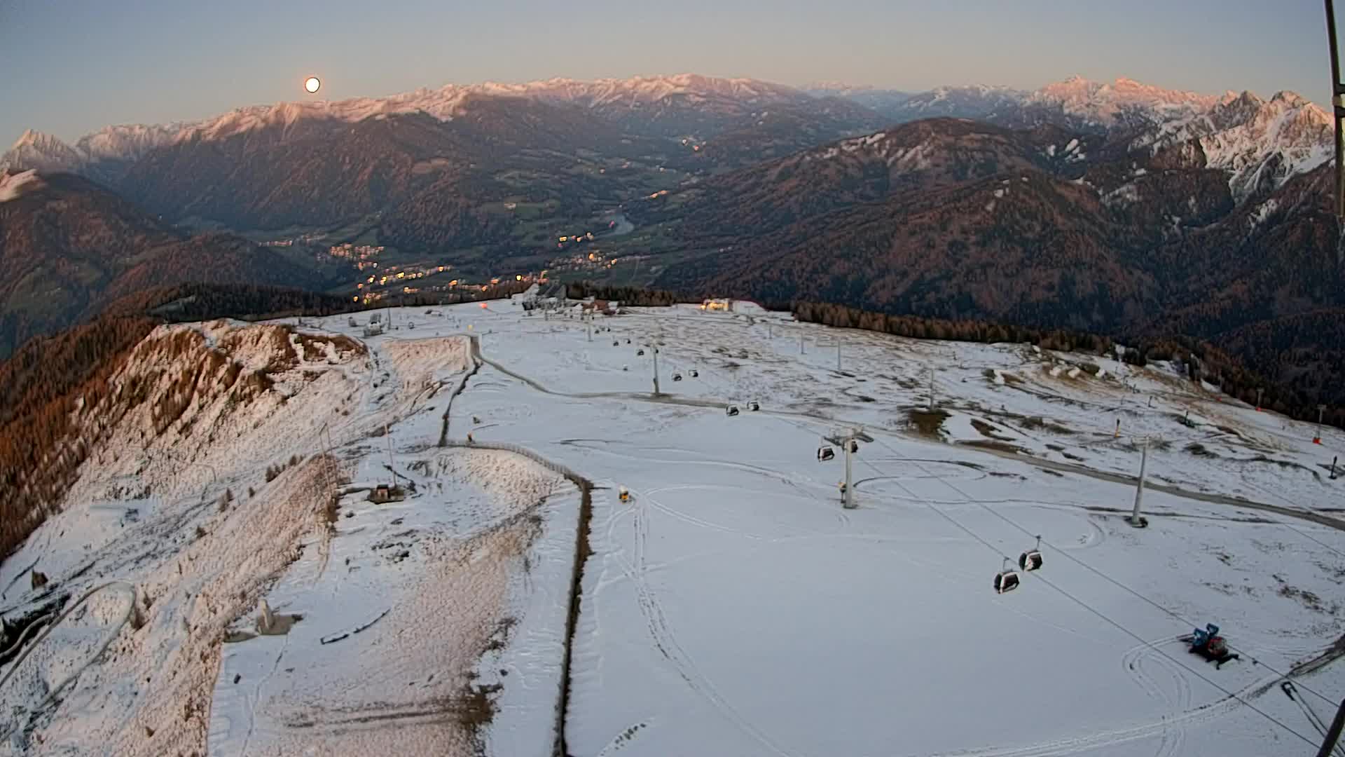 Kronplatz peak | view to Valdaora – Olang