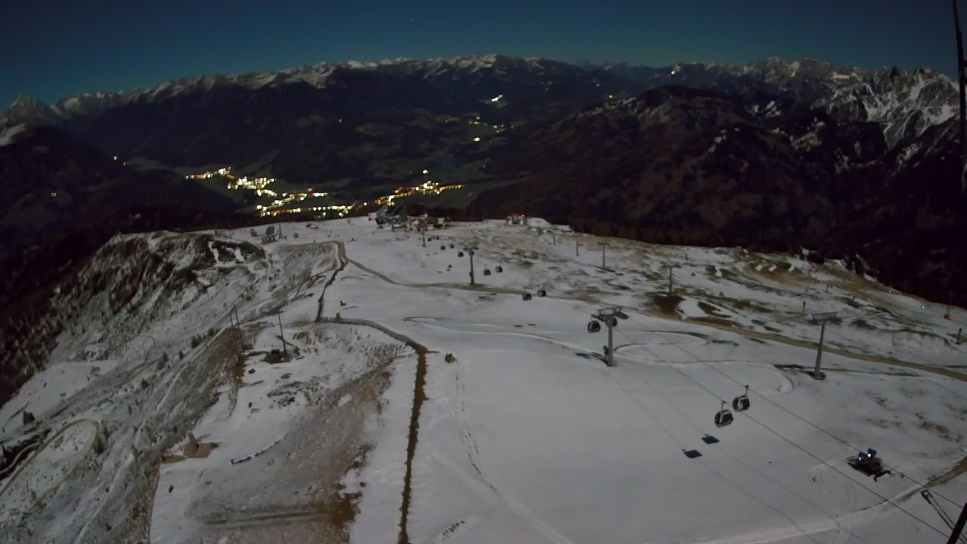 Kronplatz peak | view to Valdaora – Olang