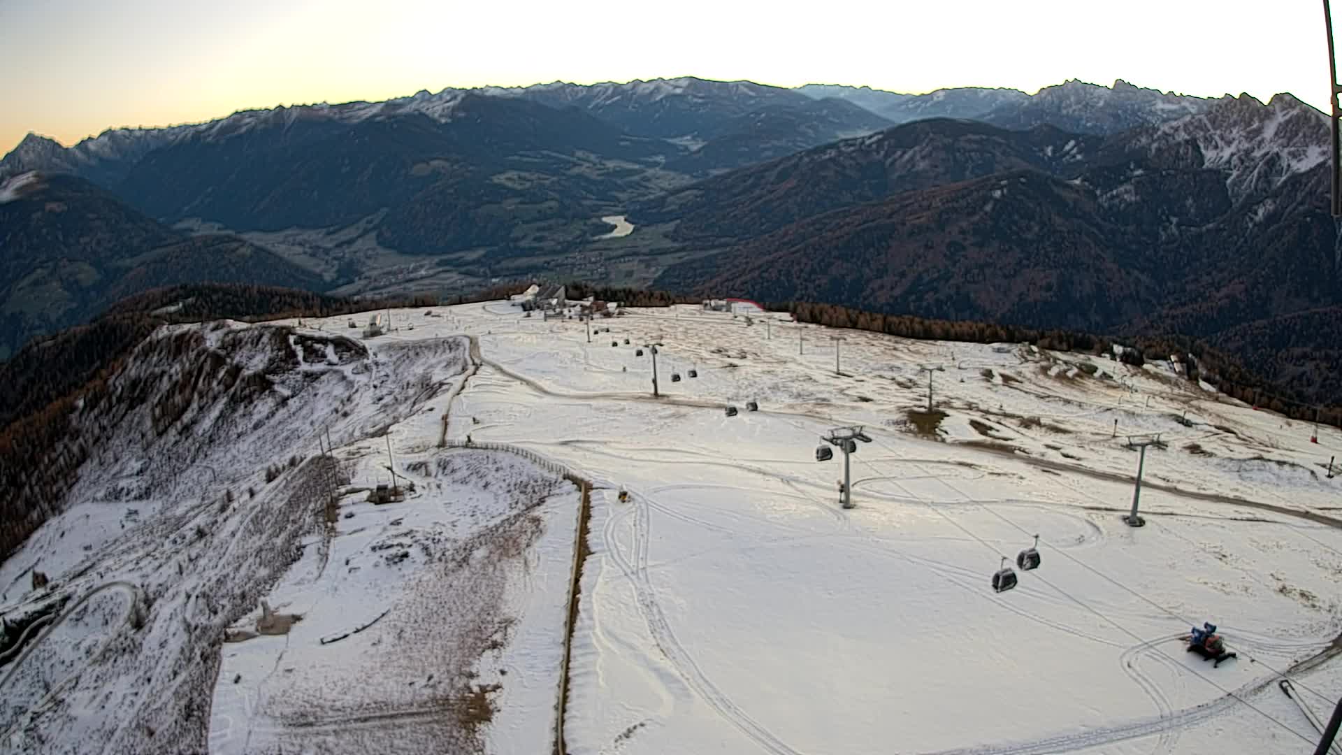 Kronplatz peak | view to Valdaora – Olang