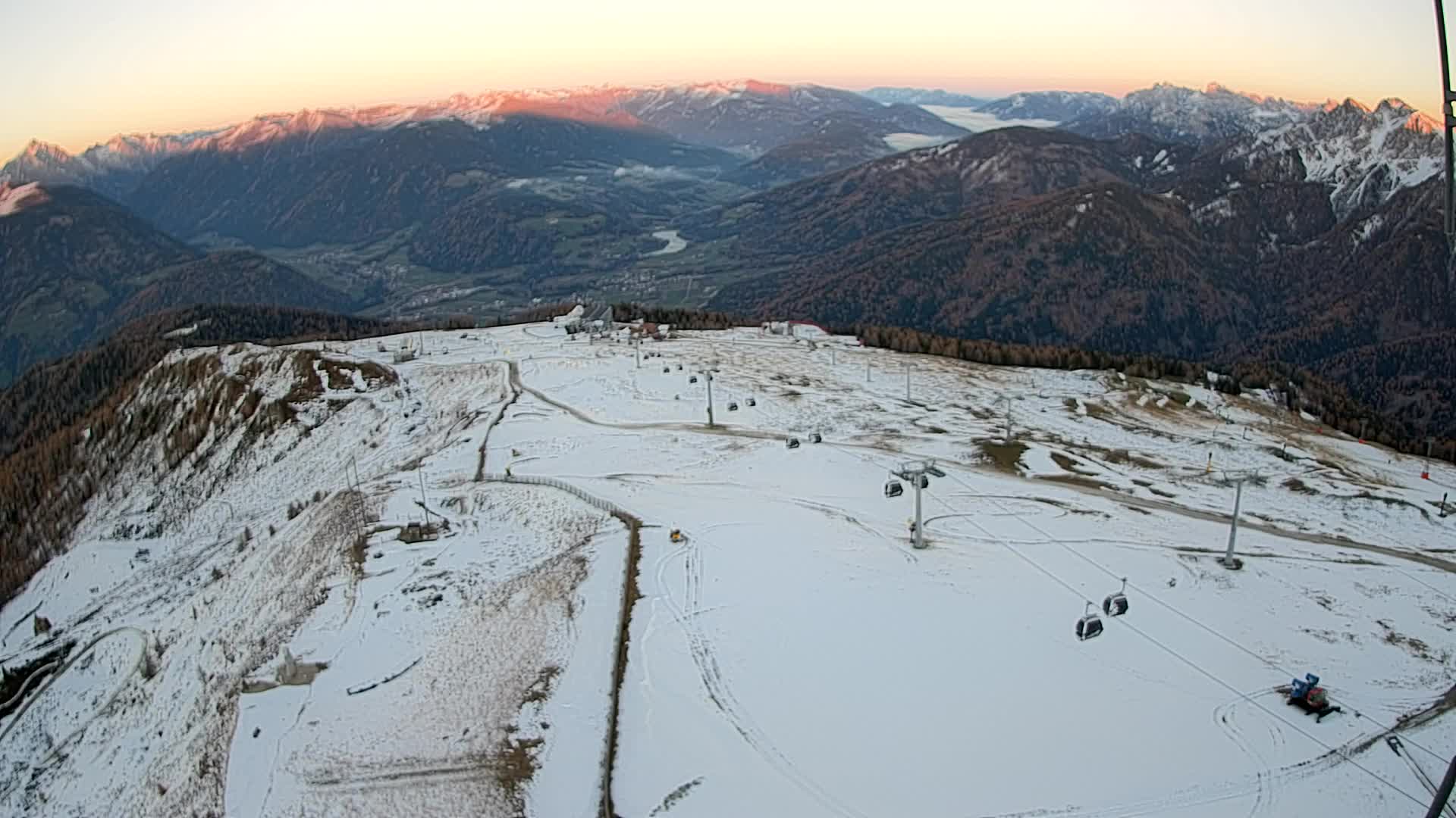 Kronplatz peak | view to Valdaora – Olang