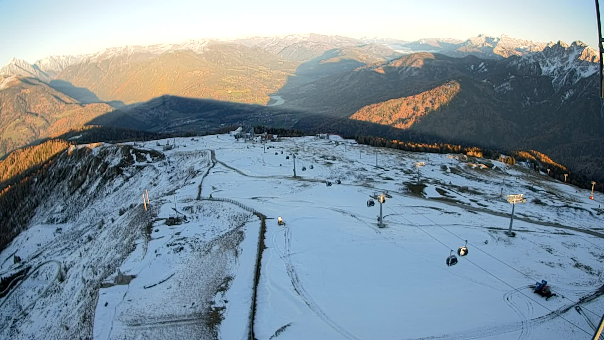 Kronplatz peak | view to Valdaora – Olang