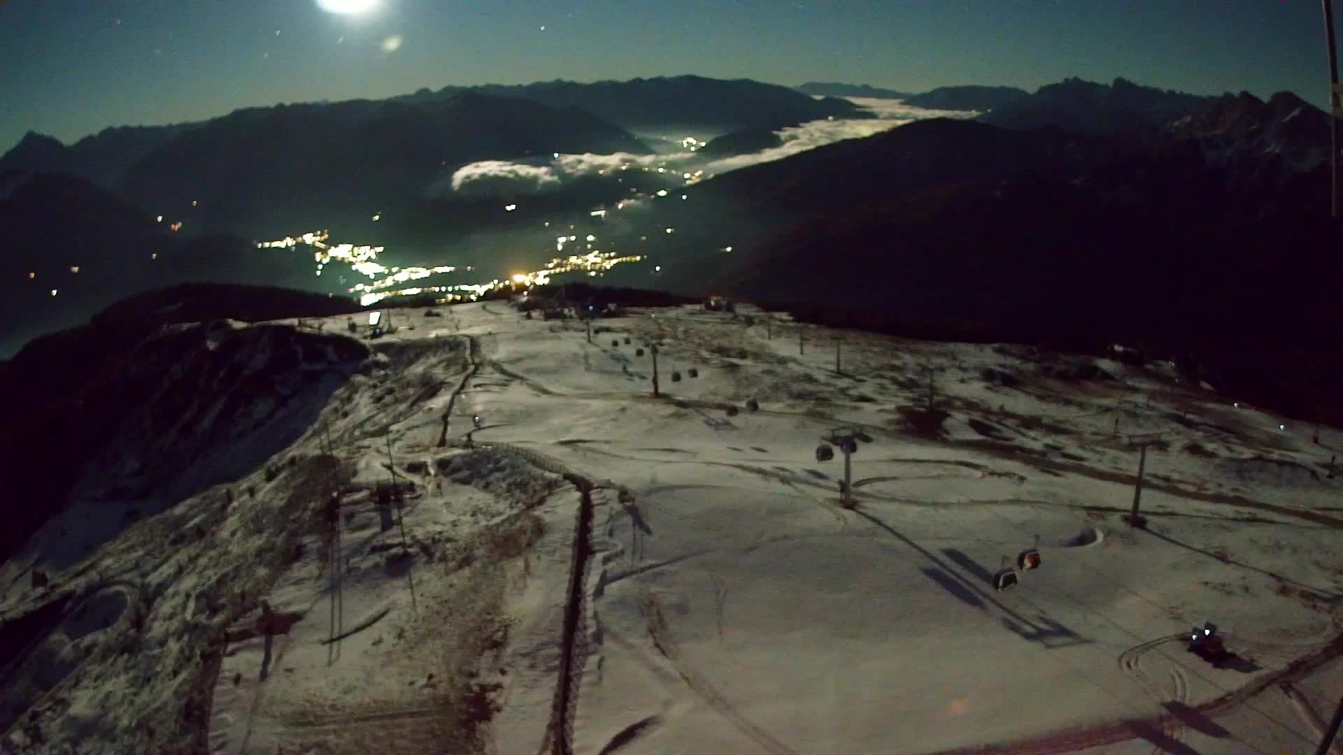 Kronplatz peak | view to Valdaora – Olang