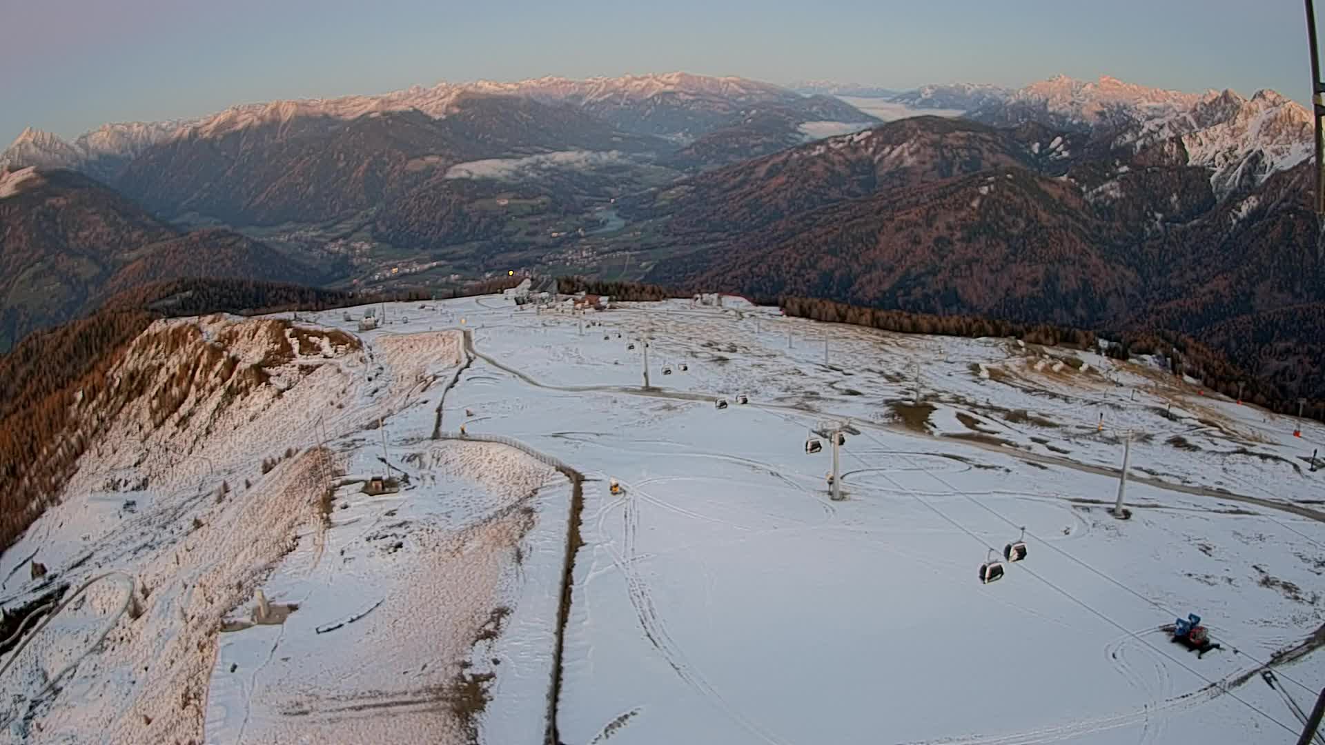 Kronplatz peak | view to Valdaora – Olang