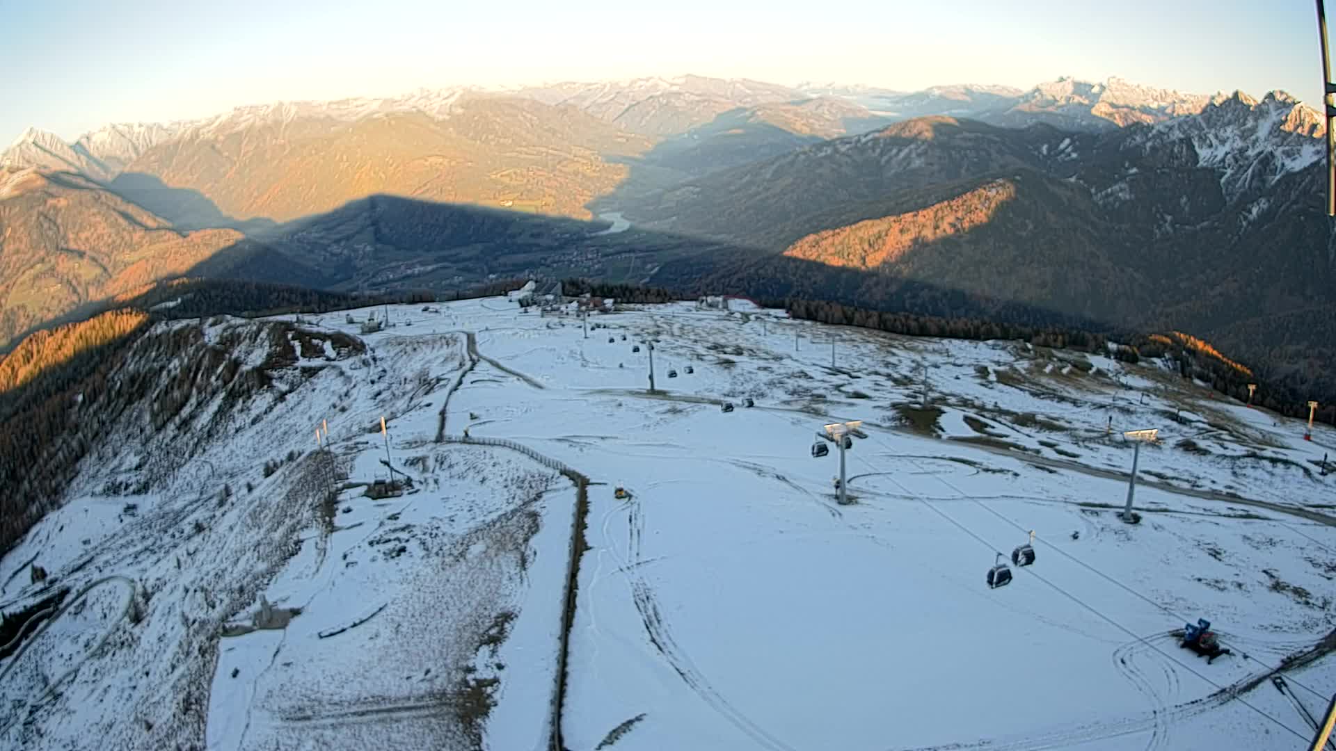 Kronplatz peak | view to Valdaora – Olang