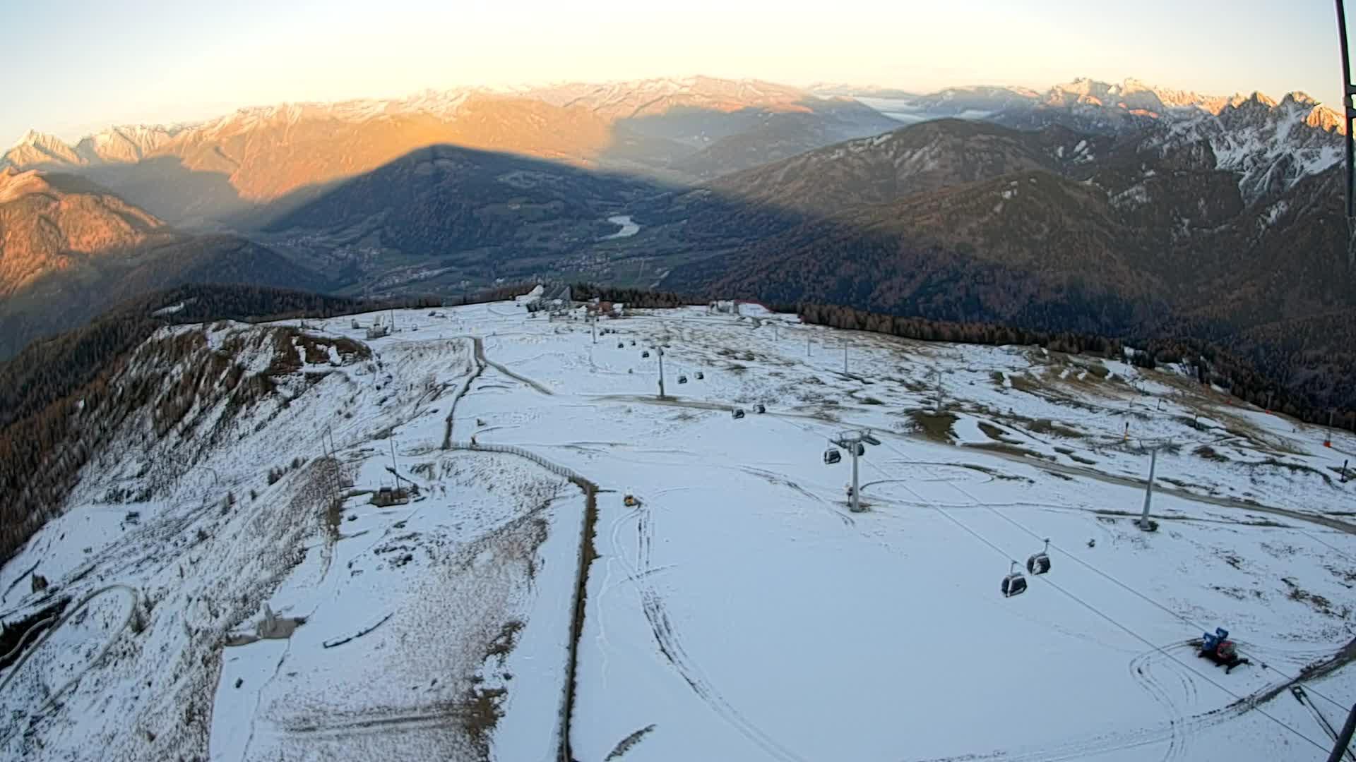 Kronplatz peak | view to Valdaora – Olang