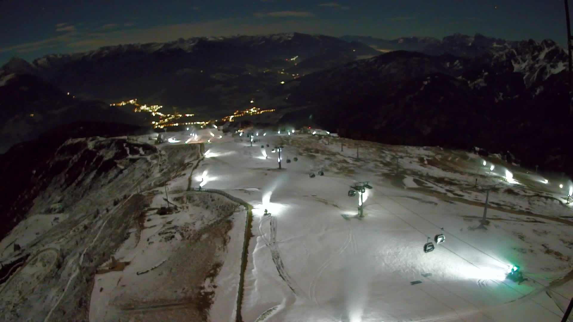 Kronplatz peak | view to Valdaora – Olang
