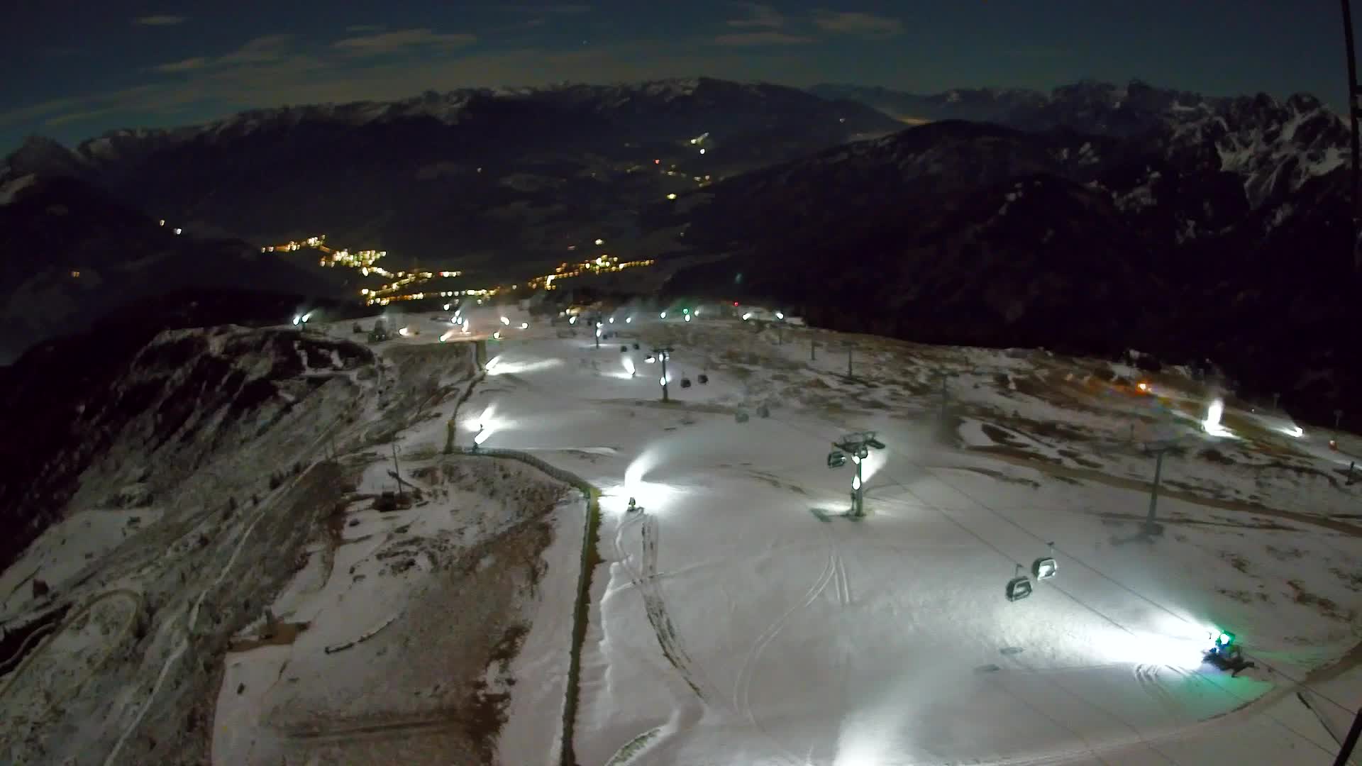Kronplatz peak | view to Valdaora – Olang