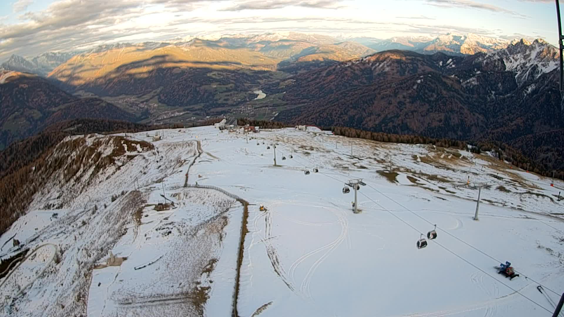 Kronplatz peak | view to Valdaora – Olang