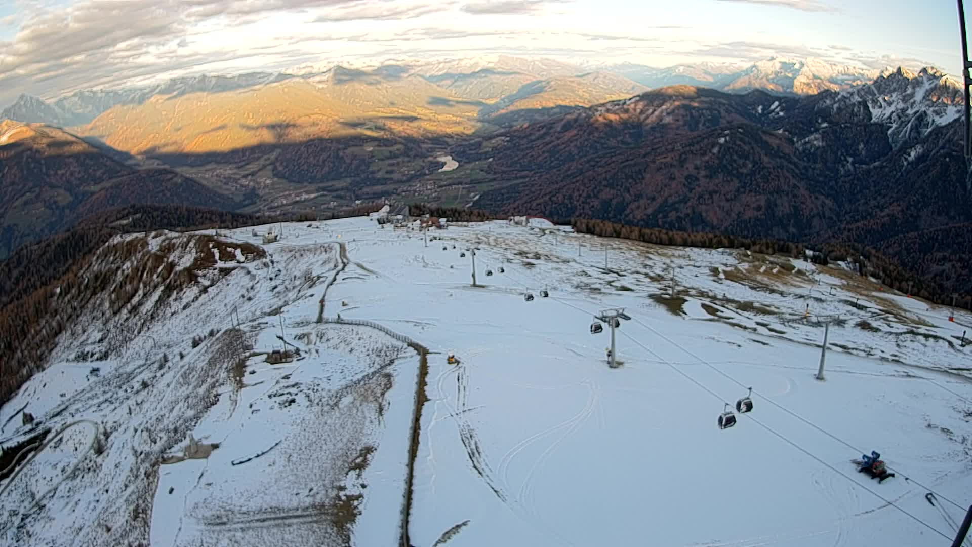 Kronplatz peak | view to Valdaora – Olang