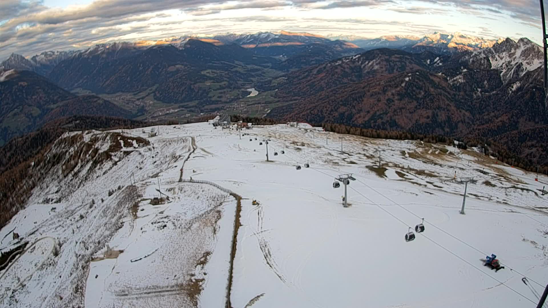 Kronplatz peak | view to Valdaora – Olang