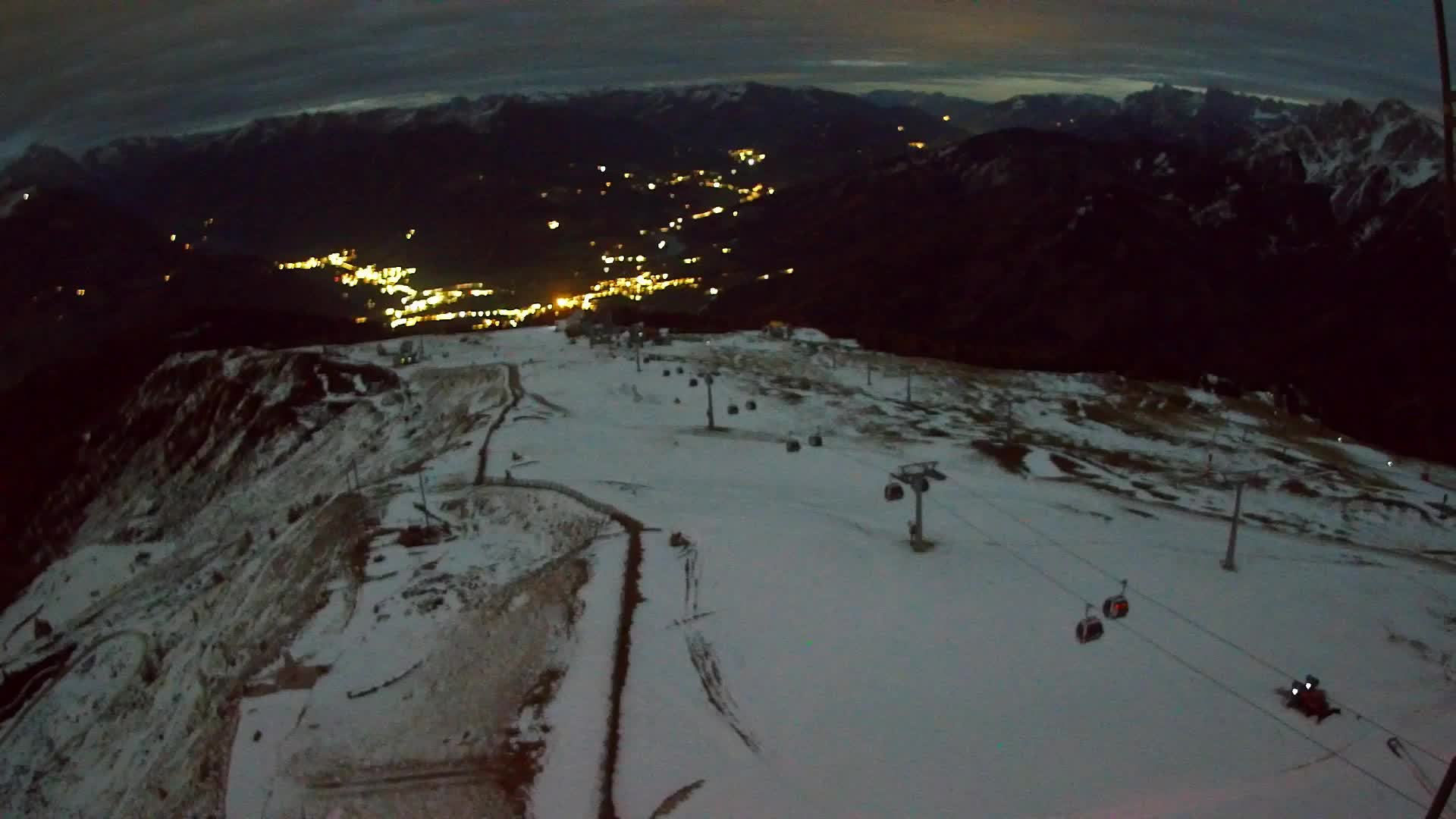 Kronplatz peak | view to Valdaora – Olang