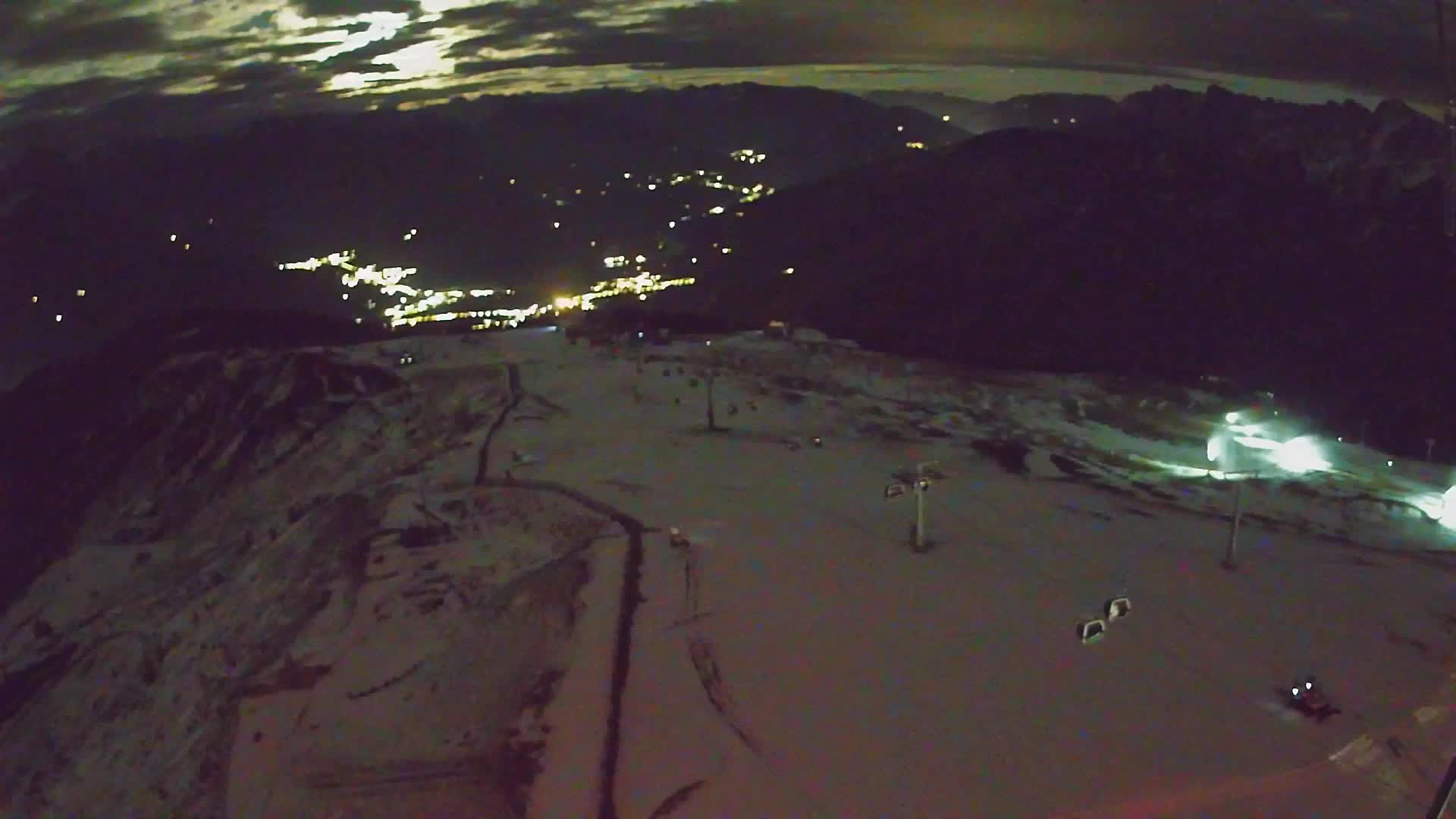 Kronplatz peak | view to Valdaora – Olang