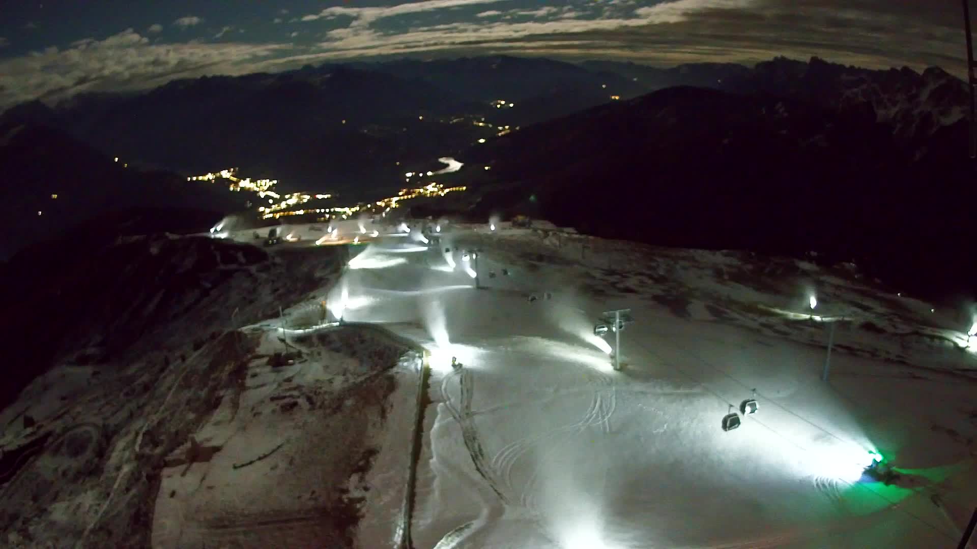 Kronplatz peak | view to Valdaora – Olang