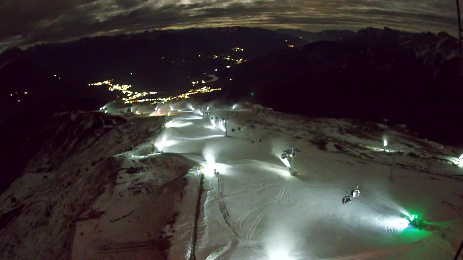 Kronplatz peak | view to Valdaora – Olang