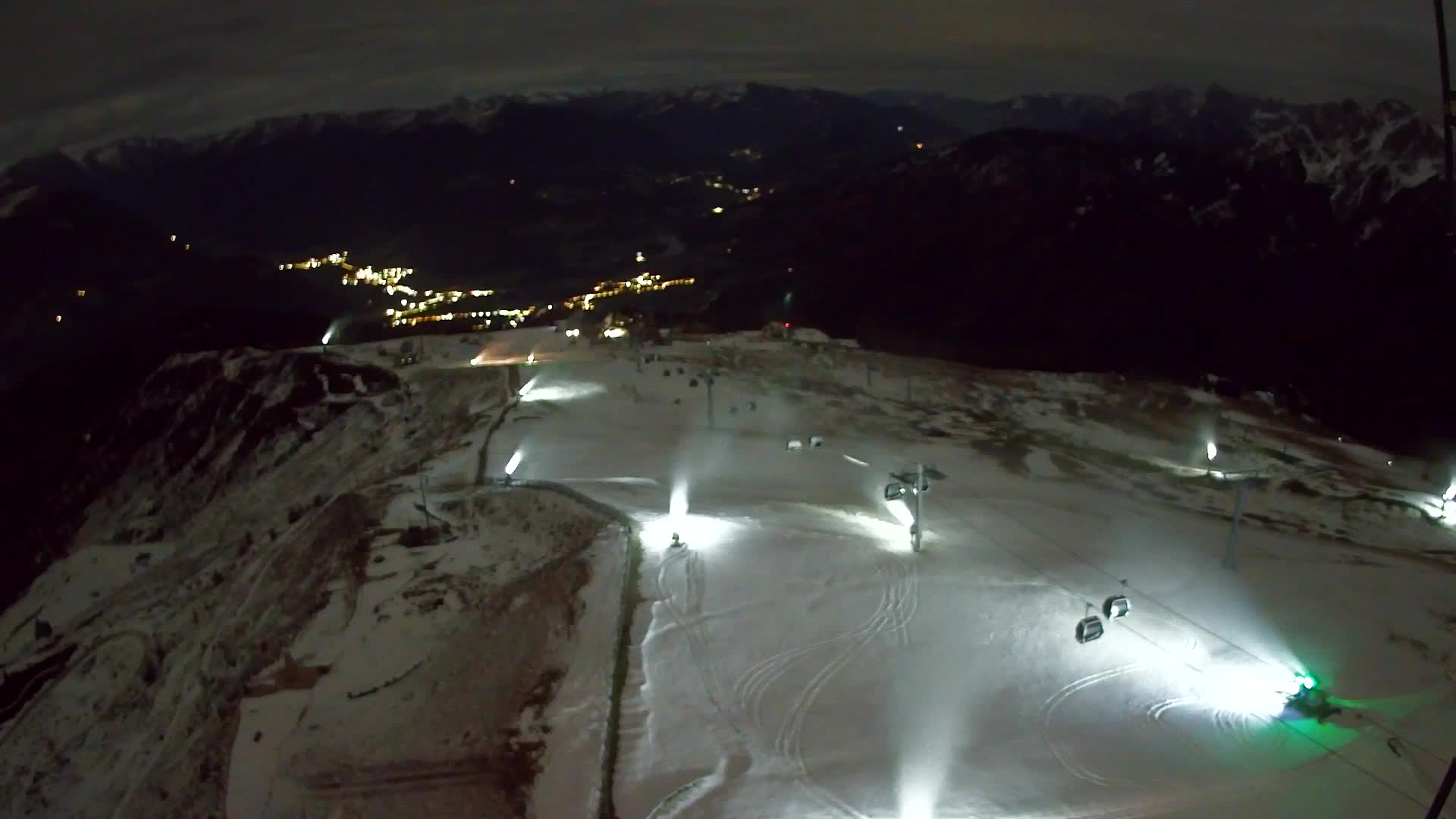Kronplatz peak | view to Valdaora – Olang