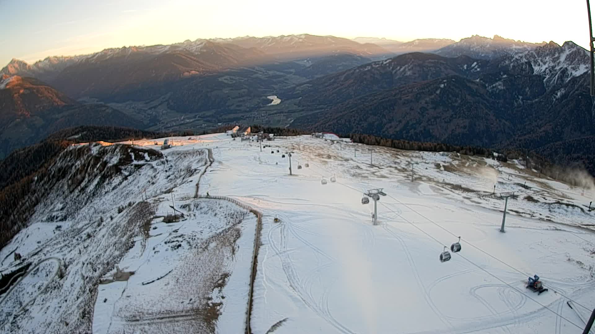 Kronplatz peak | view to Valdaora – Olang