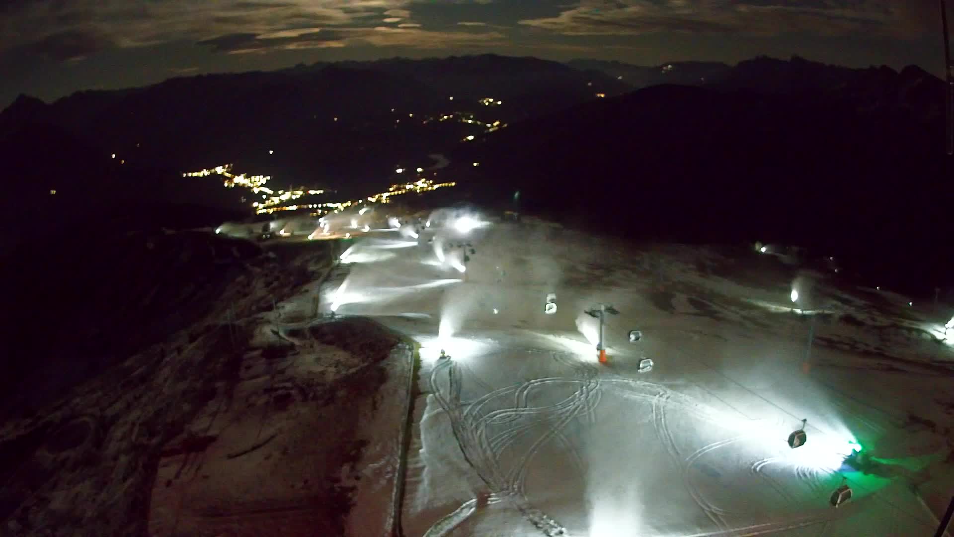 Kronplatz peak | view to Valdaora – Olang