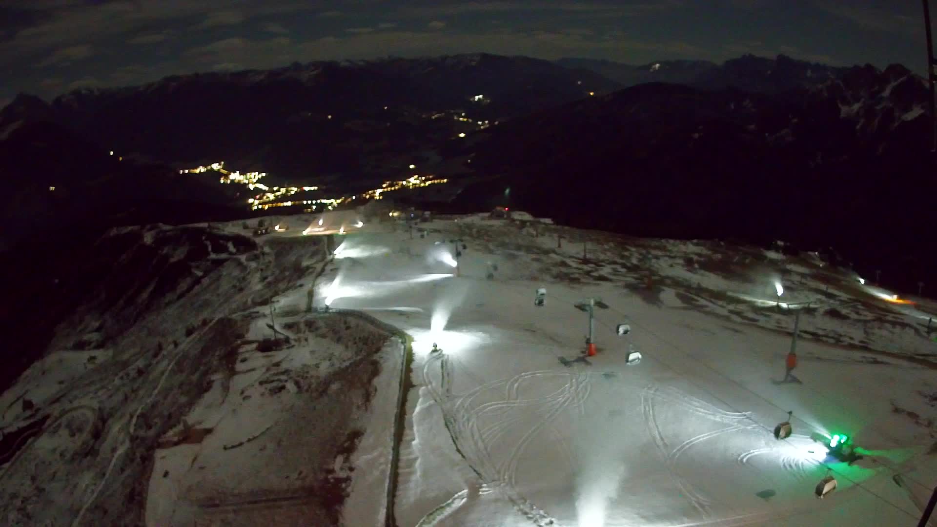 Kronplatz peak | view to Valdaora – Olang