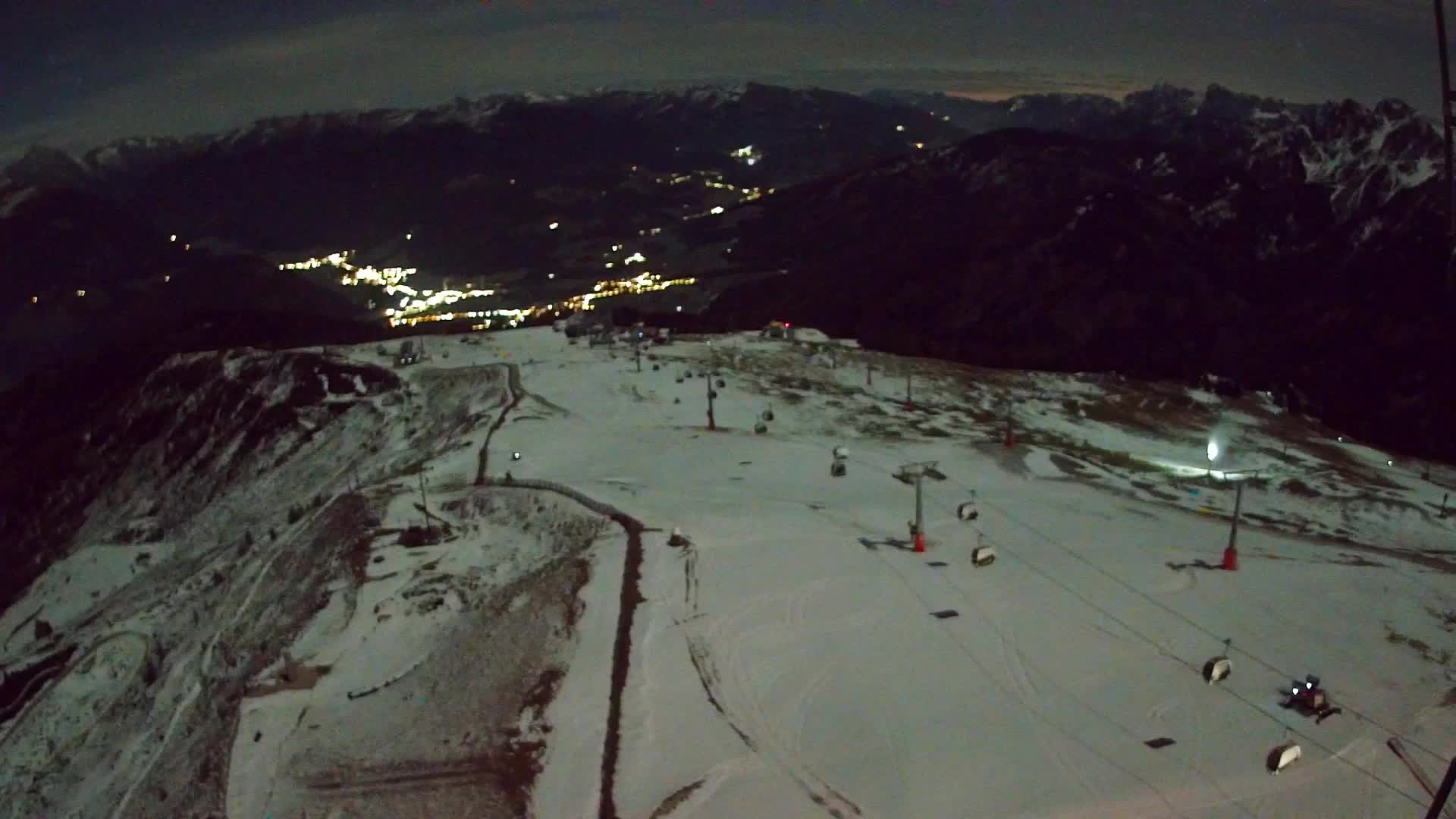 Kronplatz peak | view to Valdaora – Olang