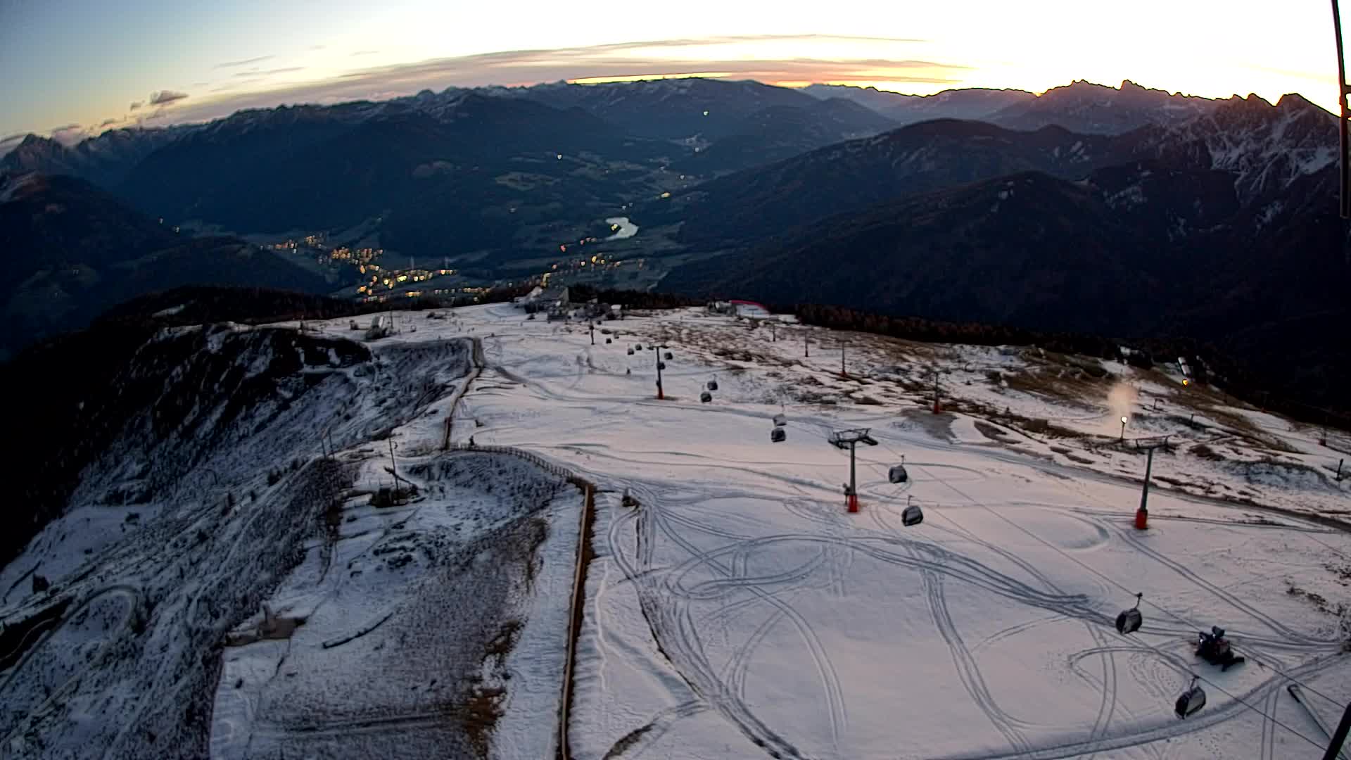 Kronplatz peak | view to Valdaora – Olang