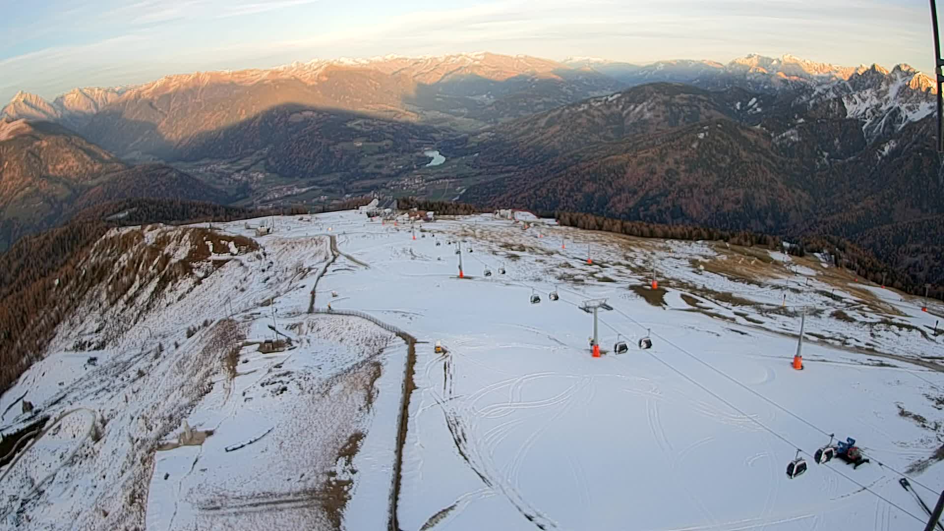 Kronplatz peak | view to Valdaora – Olang