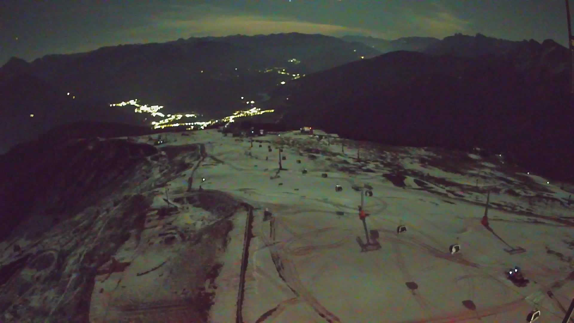 Kronplatz peak | view to Valdaora – Olang