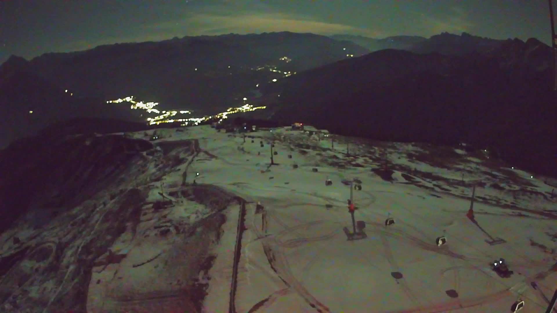 Kronplatz peak | view to Valdaora – Olang