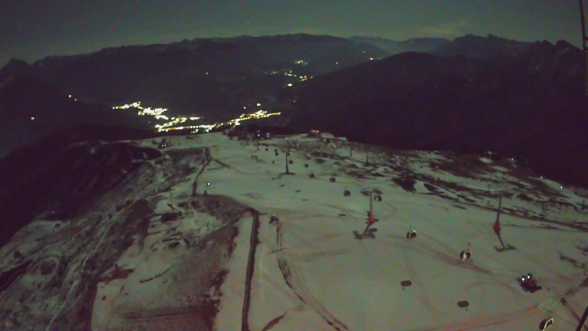 Kronplatz peak | view to Valdaora – Olang