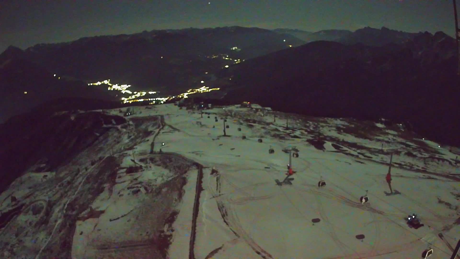 Kronplatz peak | view to Valdaora – Olang