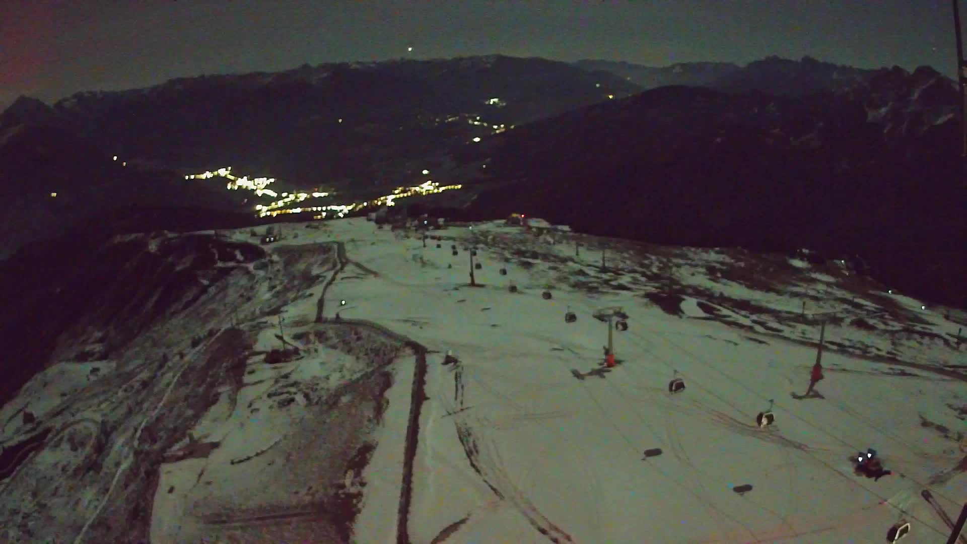 Kronplatz peak | view to Valdaora – Olang