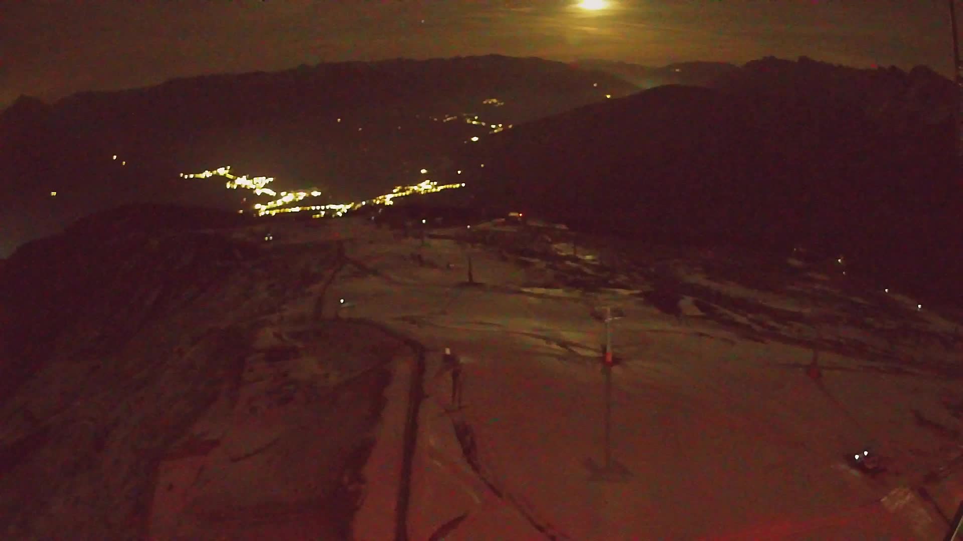 Kronplatz peak | view to Valdaora – Olang