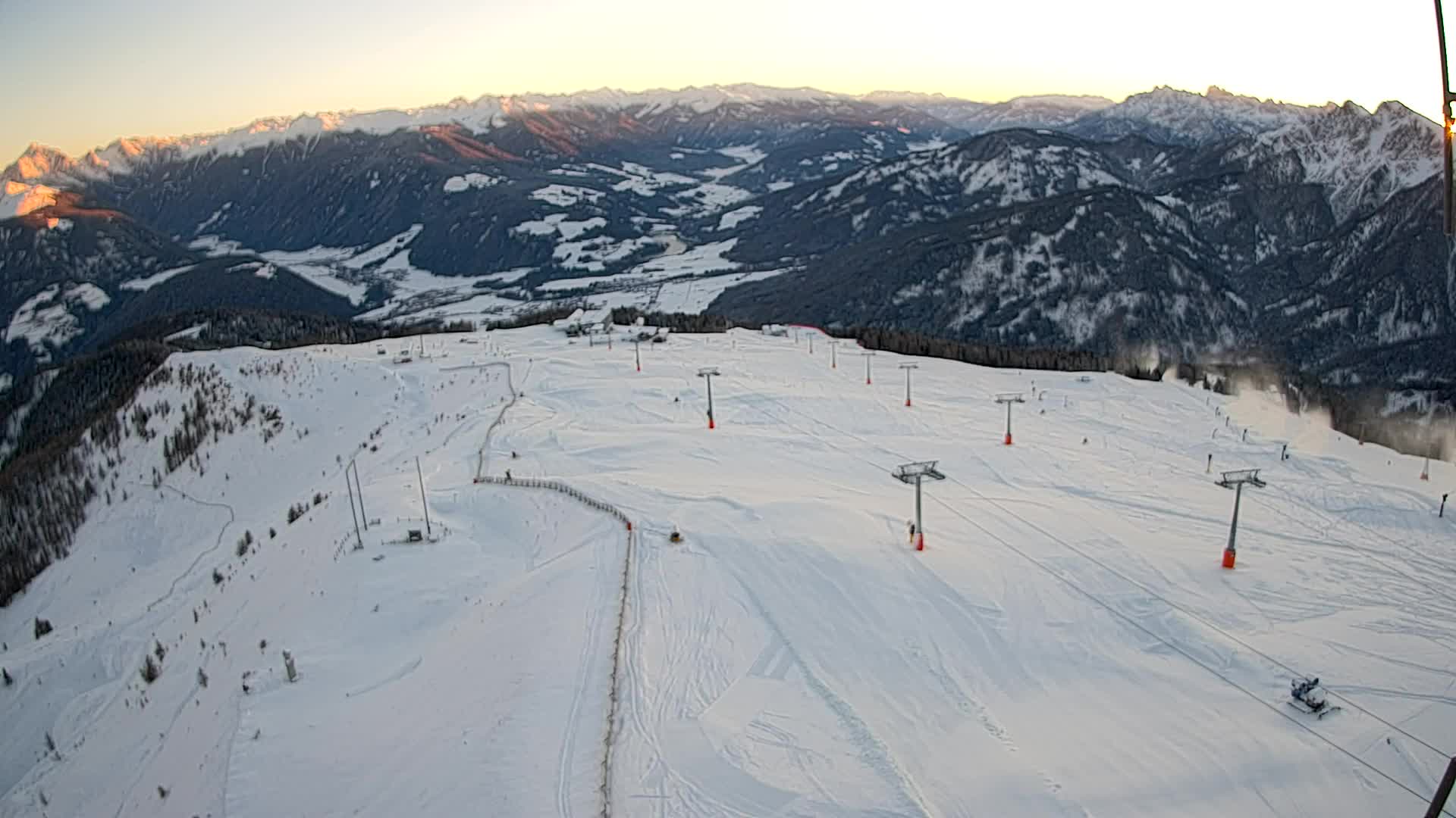 Kronplatz peak | view to Valdaora – Olang