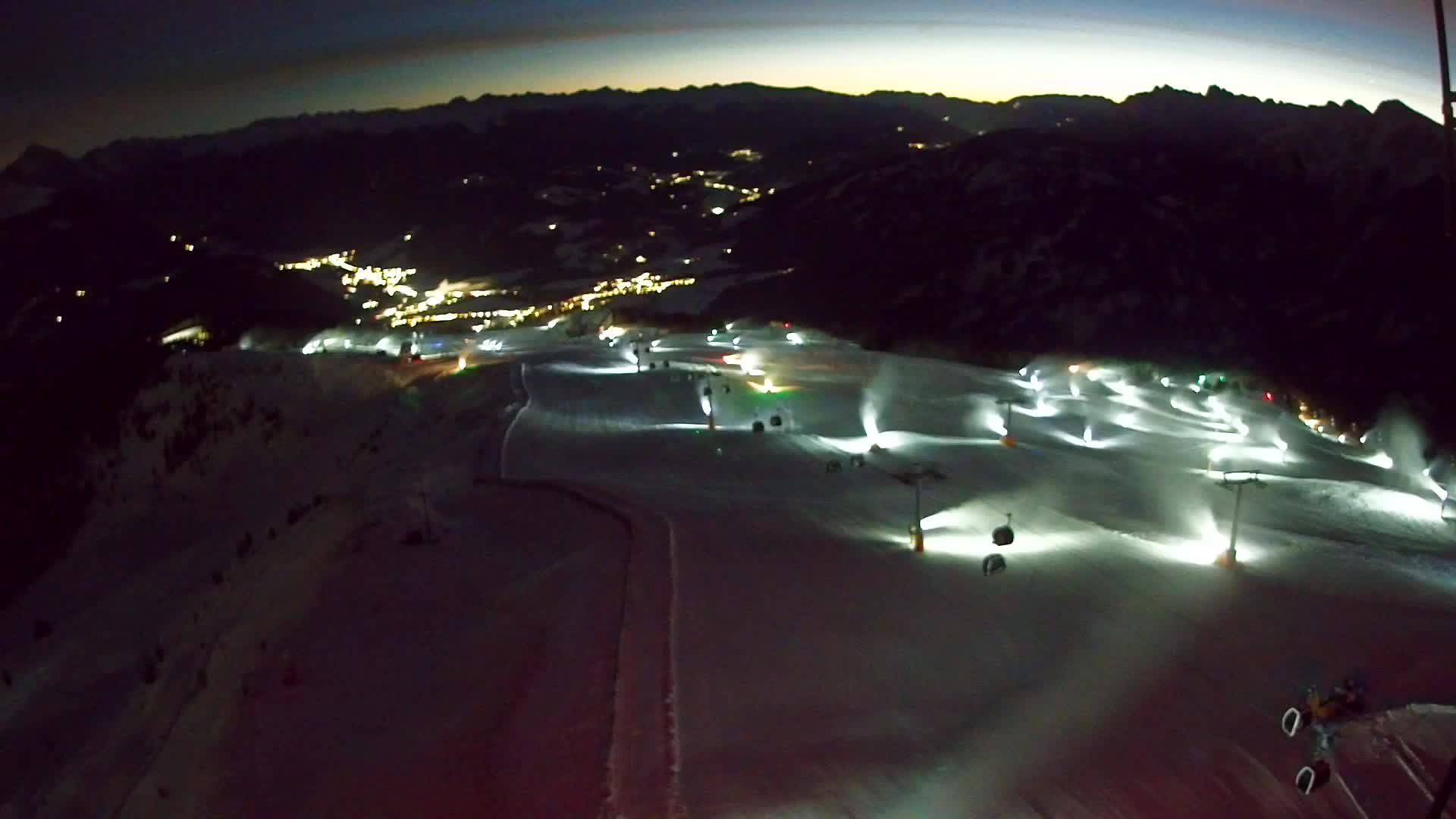Kronplatz peak | view to Valdaora – Olang