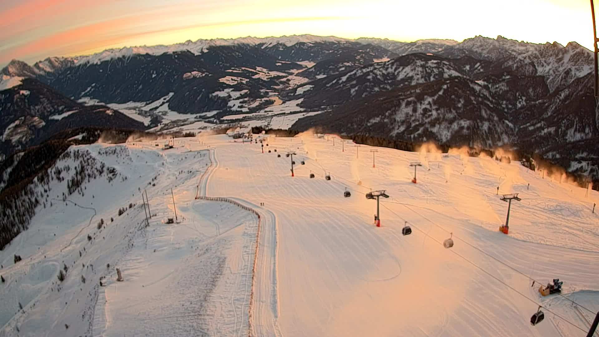 Kronplatz peak | view to Valdaora – Olang