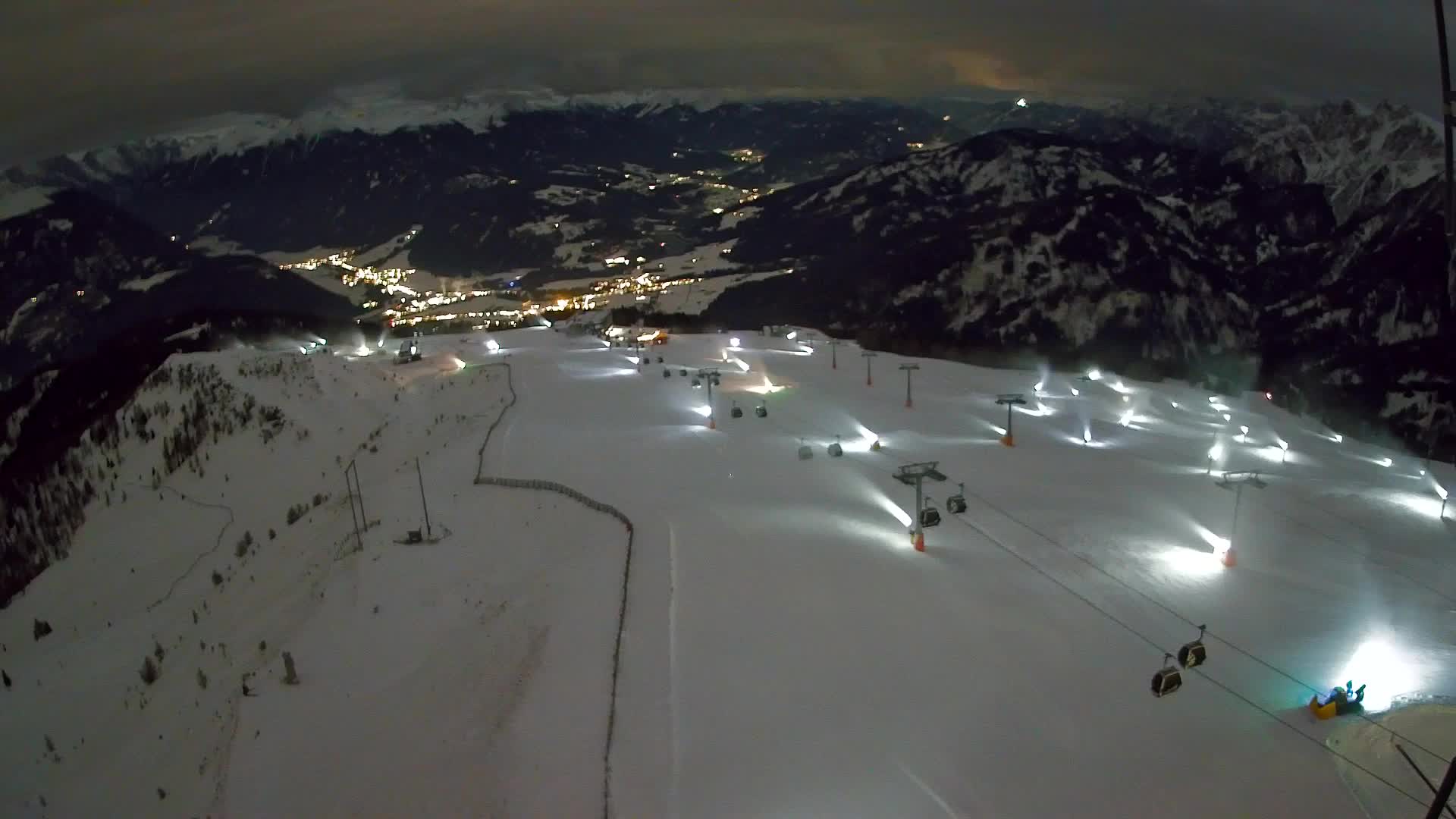 Kronplatz peak | view to Valdaora – Olang