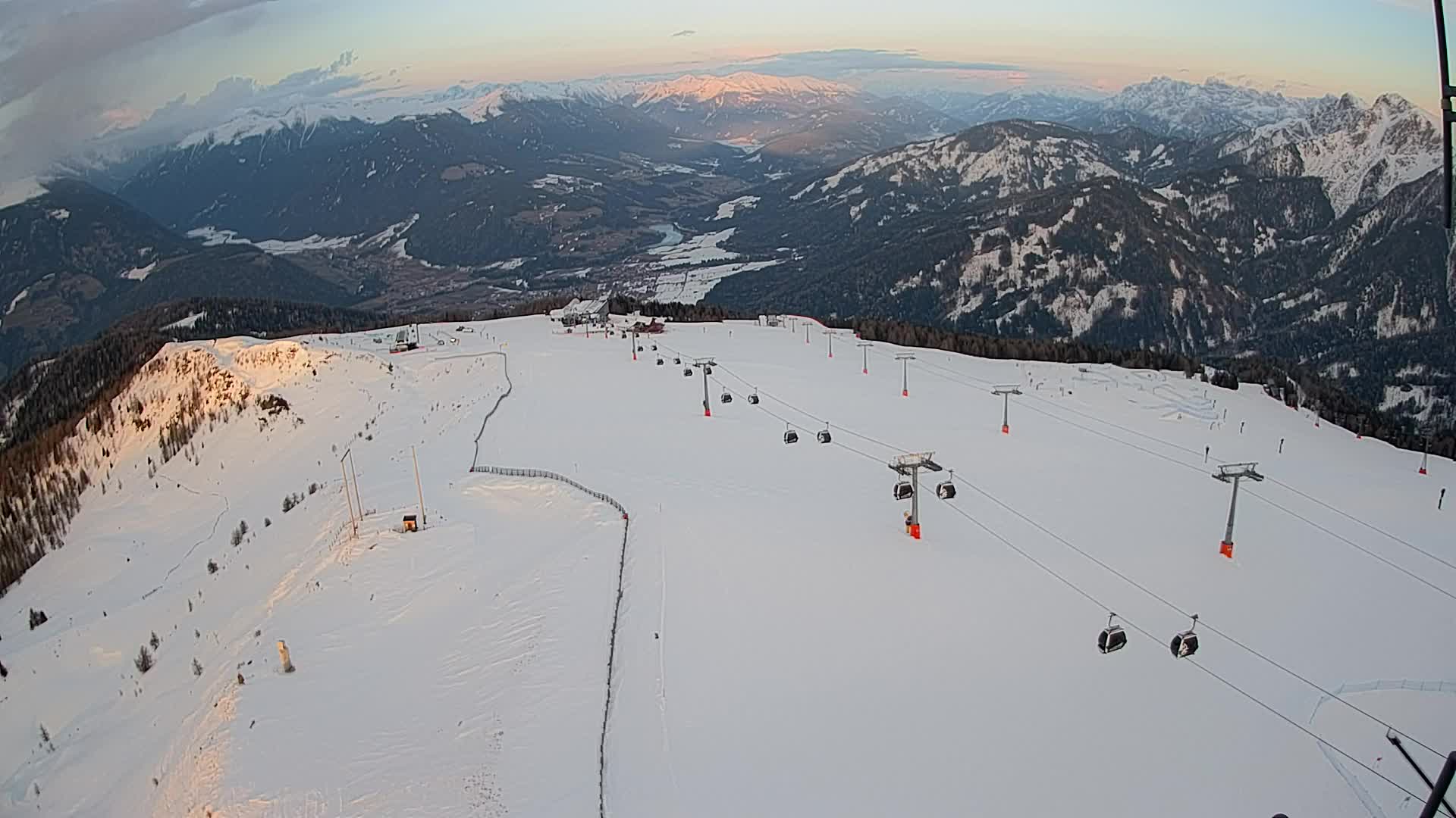 Kronplatz peak | view to Valdaora – Olang