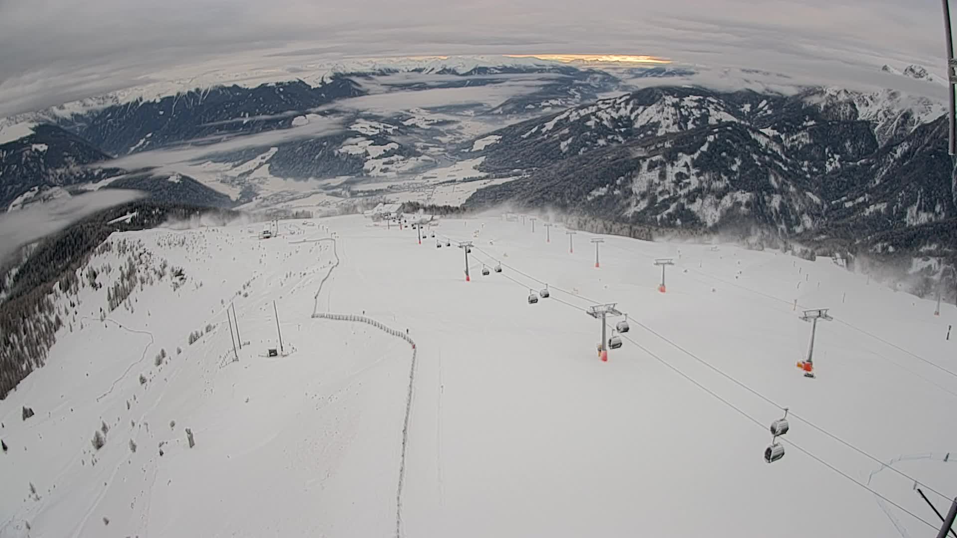 Kronplatz peak | view to Valdaora – Olang