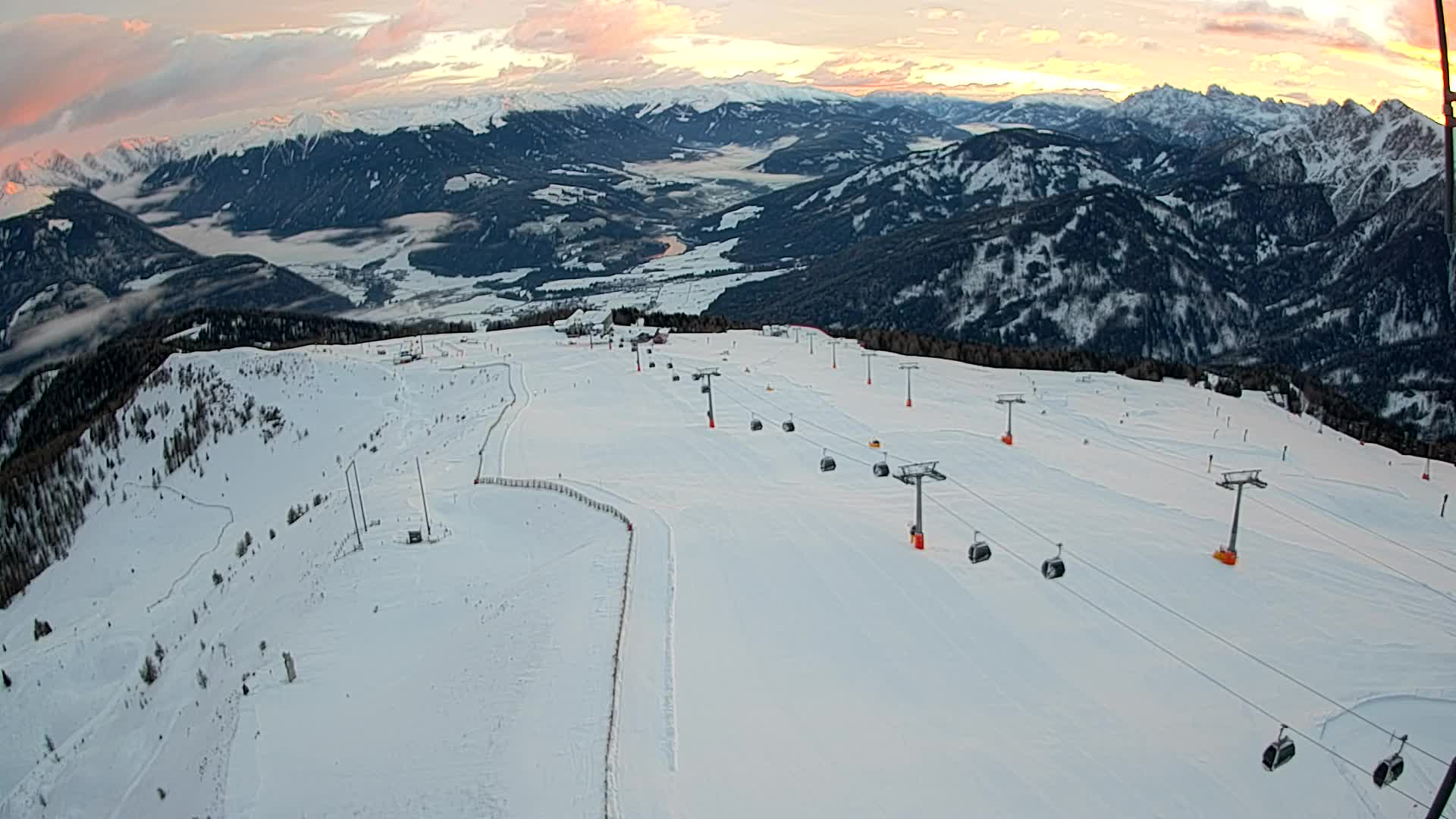 Kronplatz peak | view to Valdaora – Olang