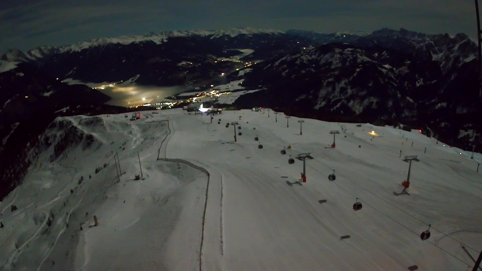 Kronplatz peak | view to Valdaora – Olang