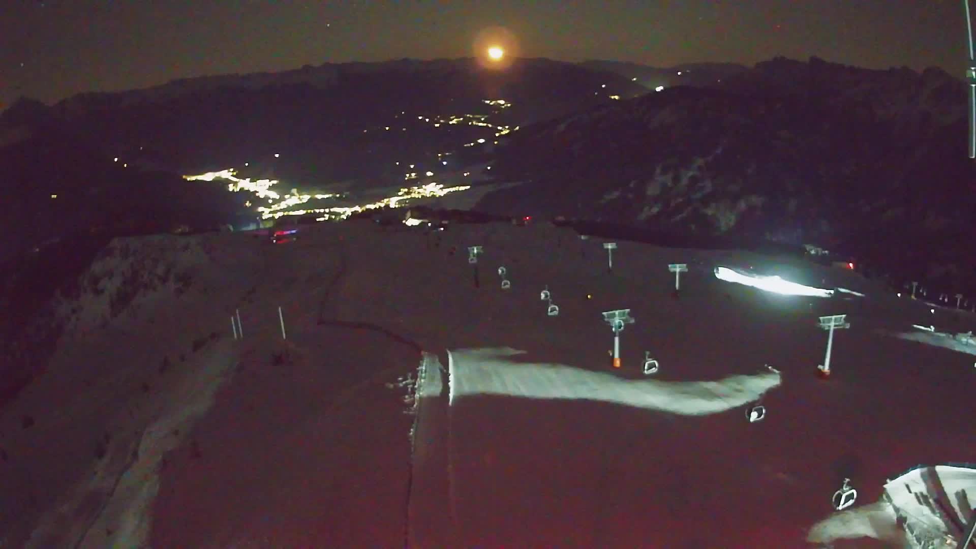 Kronplatz peak | view to Valdaora – Olang