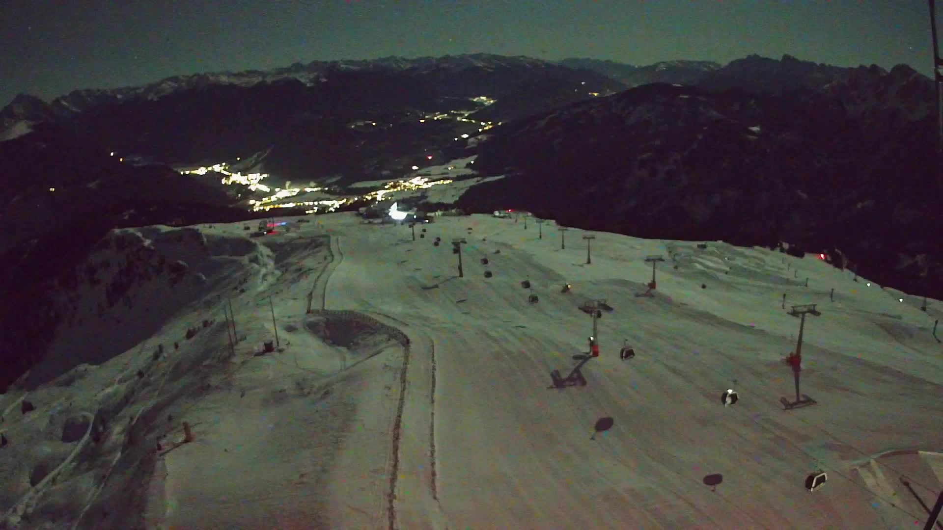 Kronplatz peak | view to Valdaora – Olang