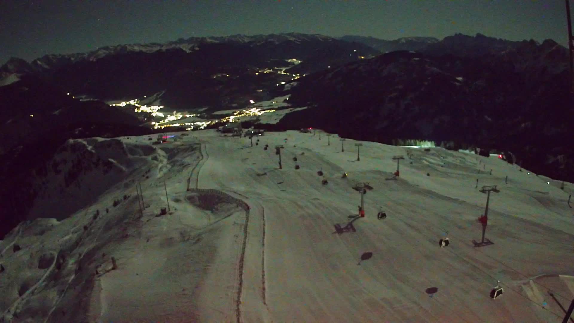 Kronplatz peak | view to Valdaora – Olang