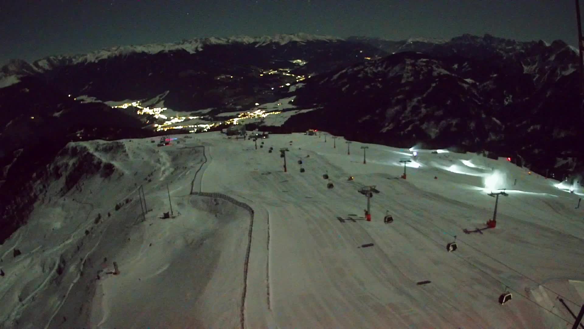 Kronplatz peak | view to Valdaora – Olang
