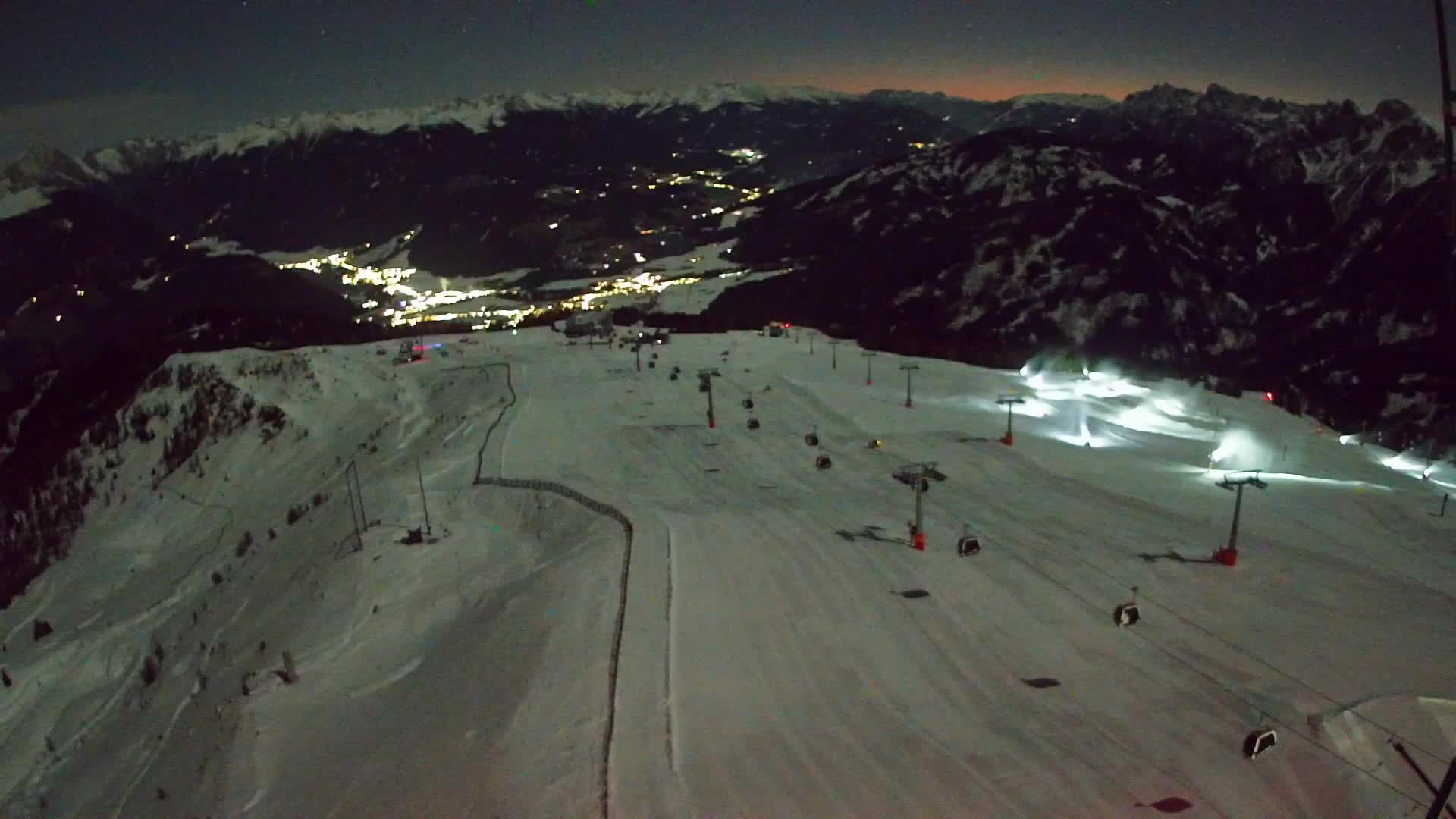 Kronplatz peak | view to Valdaora – Olang