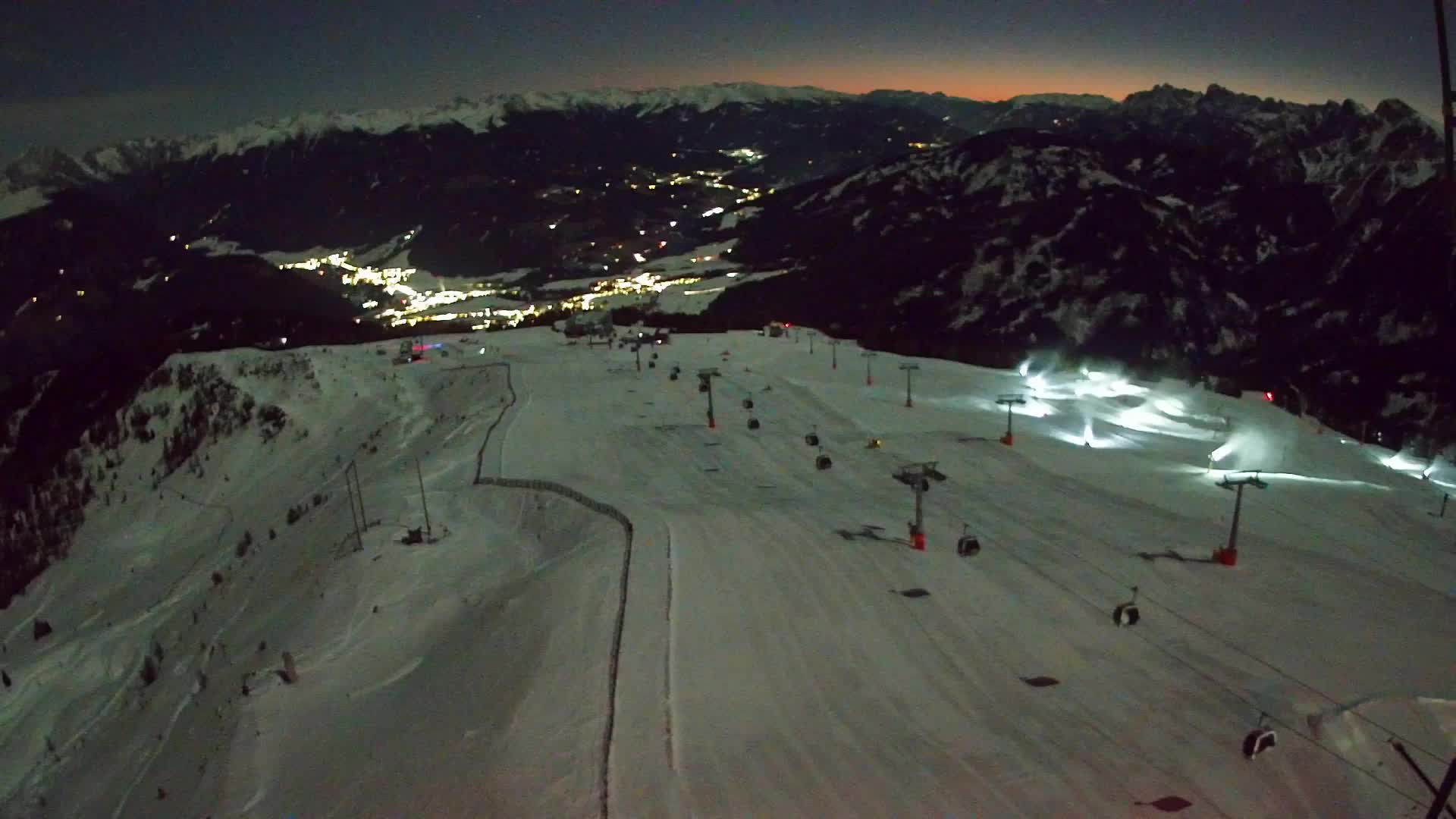 Kronplatz peak | view to Valdaora – Olang