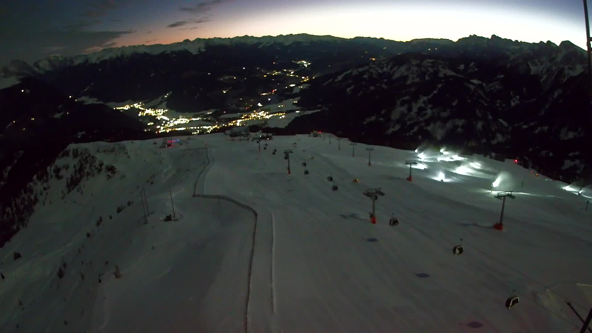 Kronplatz peak | view to Valdaora – Olang