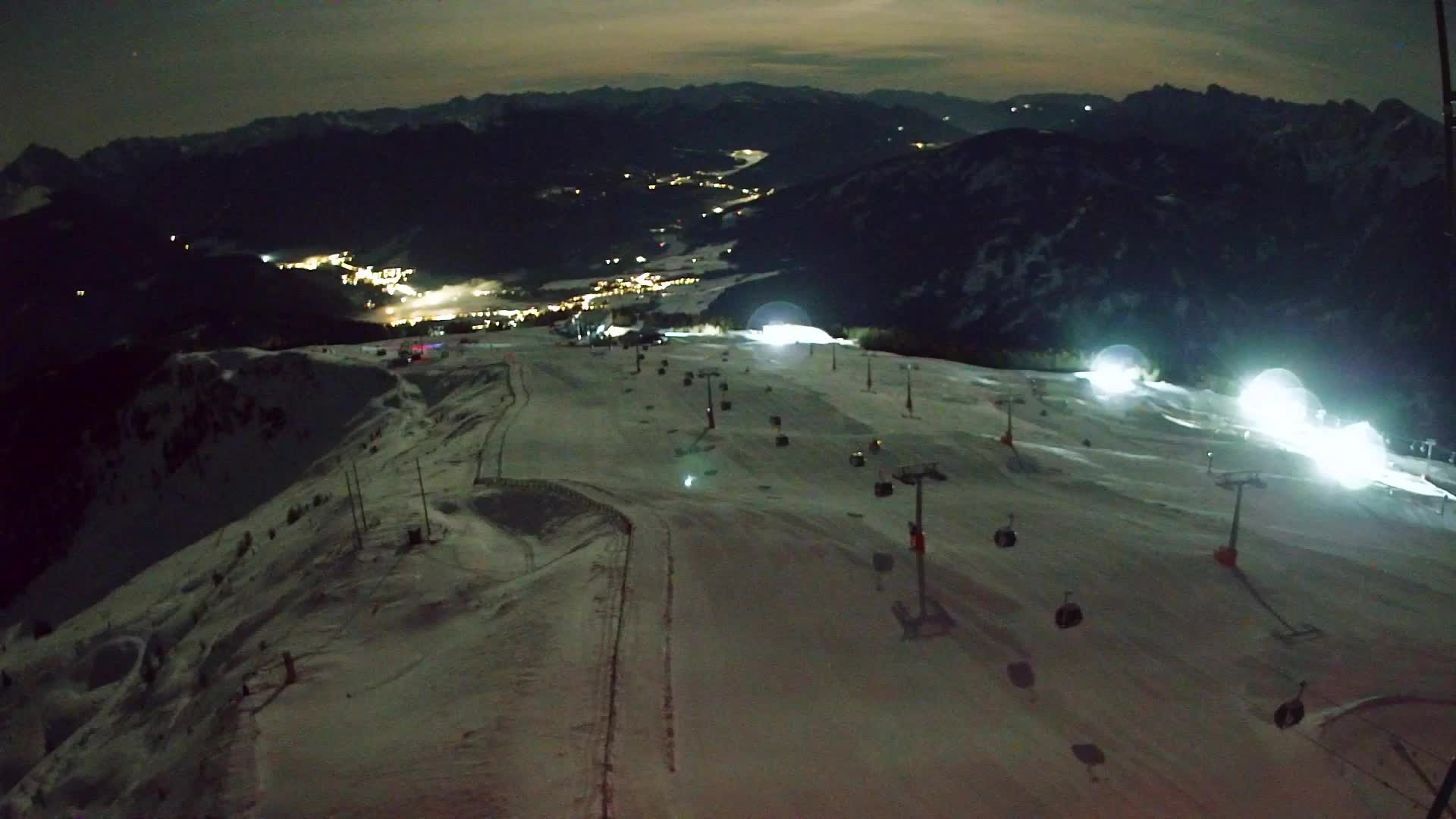 Kronplatz peak | view to Valdaora – Olang