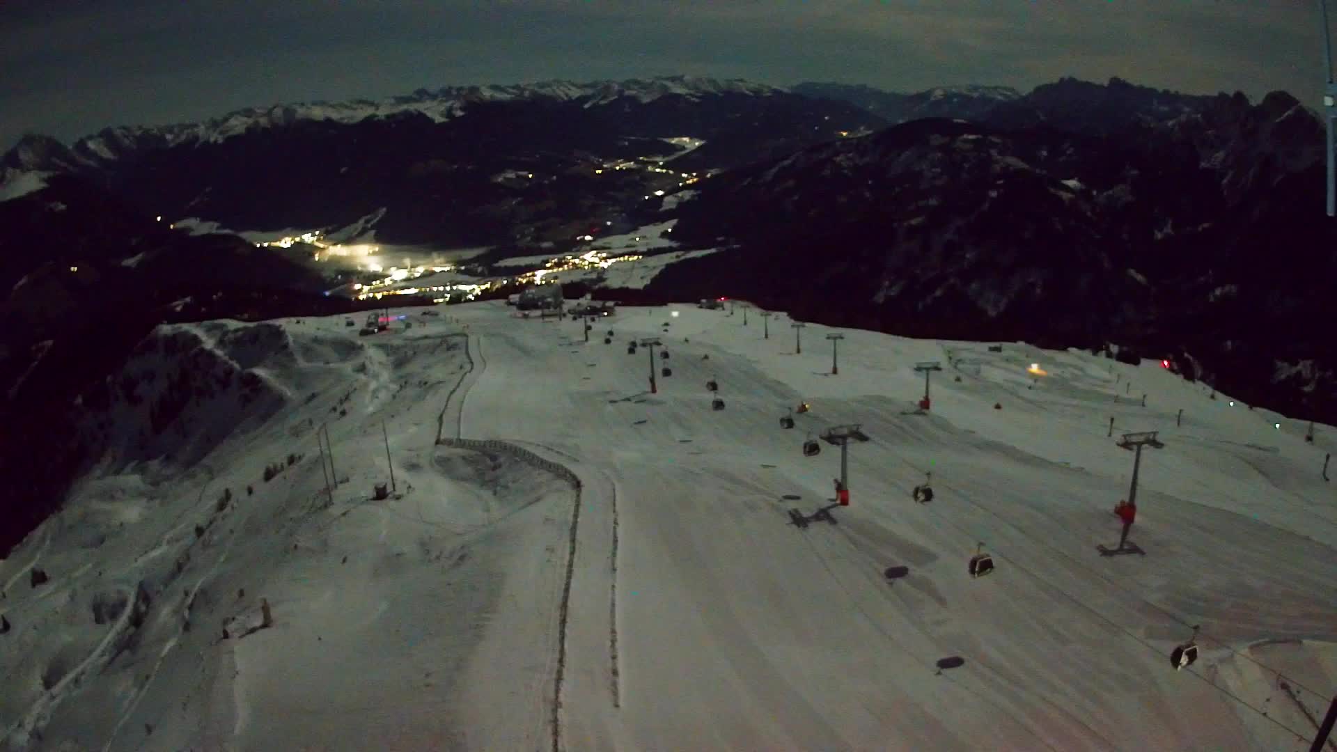 Kronplatz peak | view to Valdaora – Olang