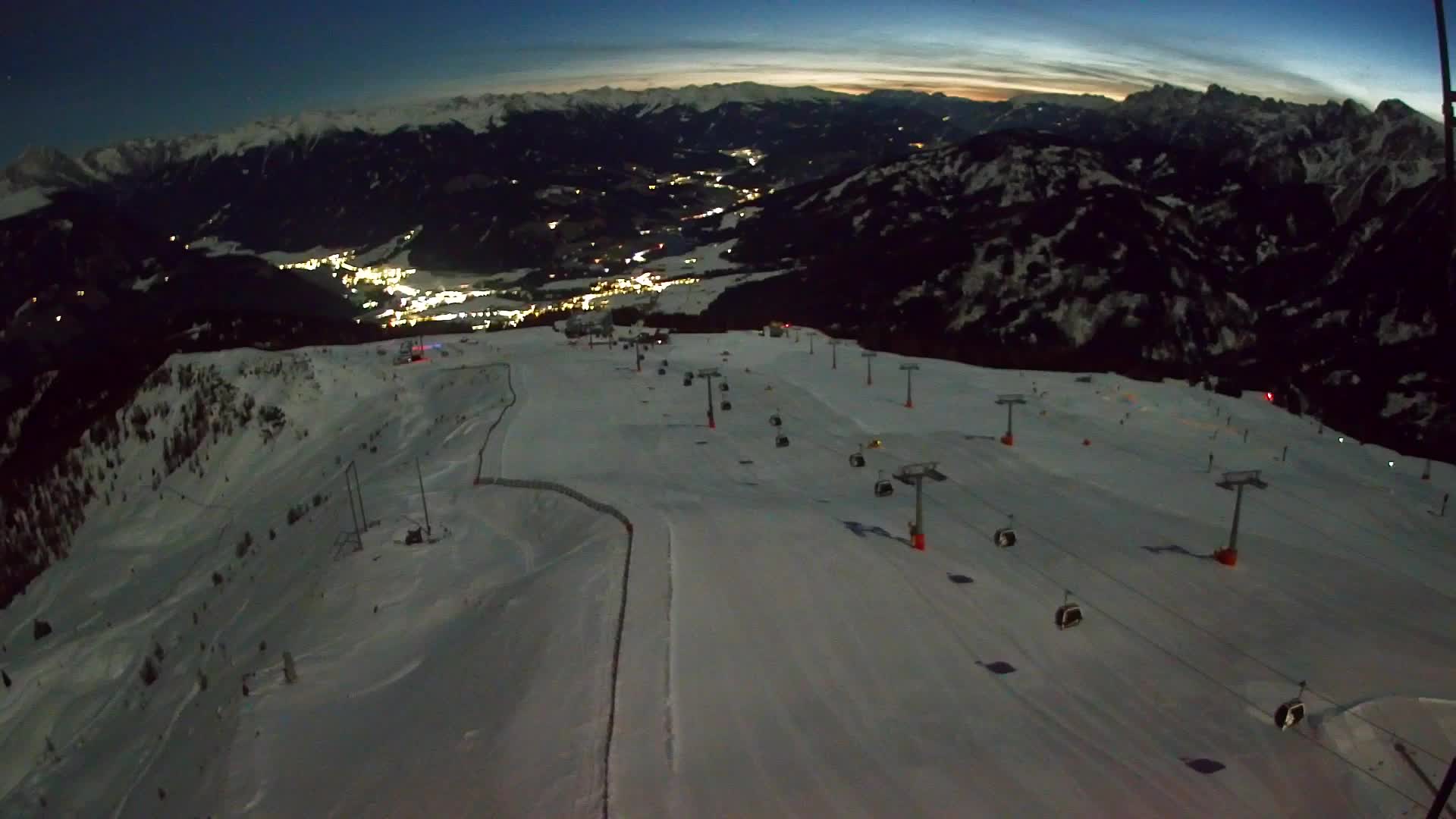 Kronplatz peak | view to Valdaora – Olang