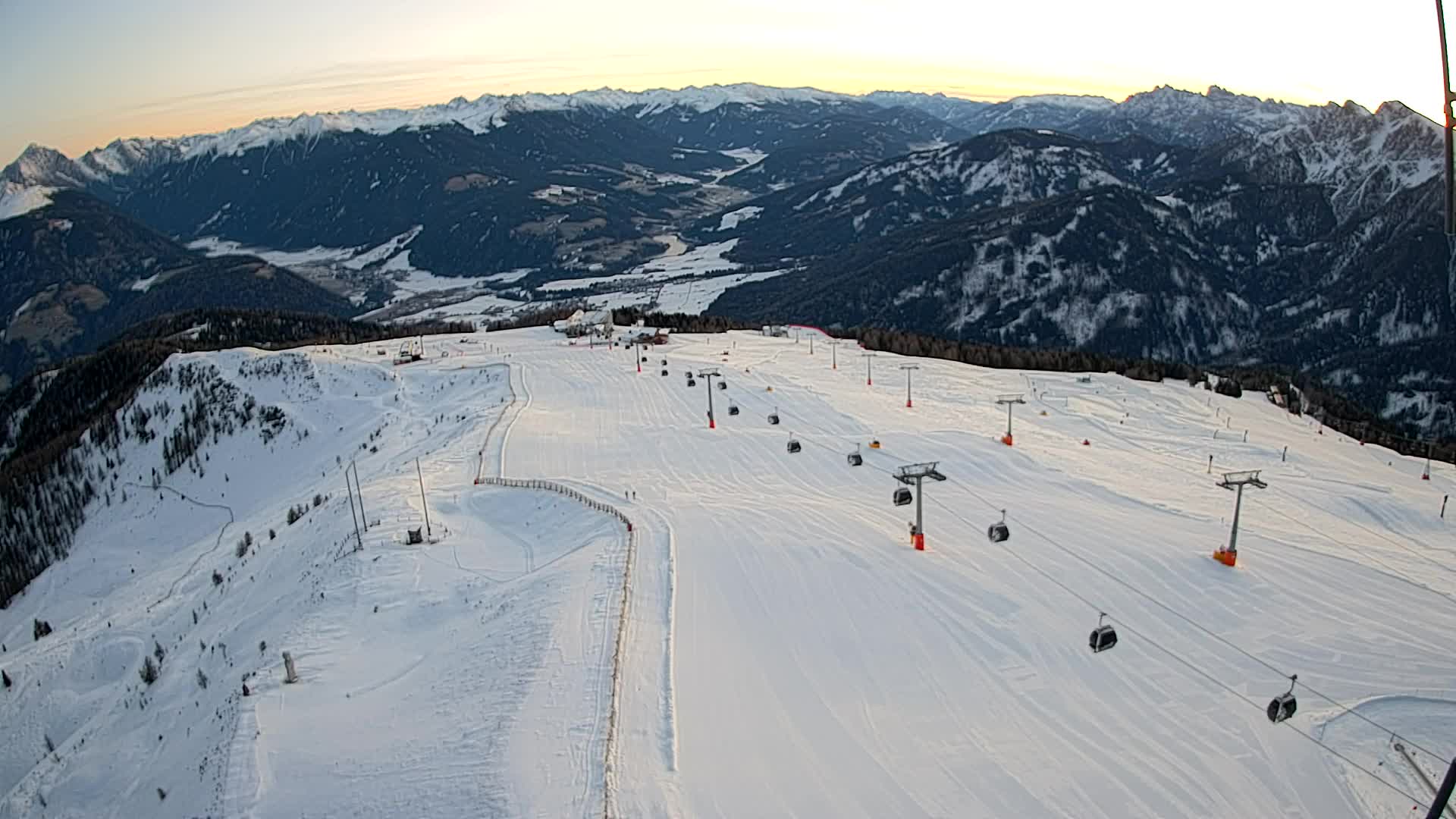 Kronplatz peak | view to Valdaora – Olang